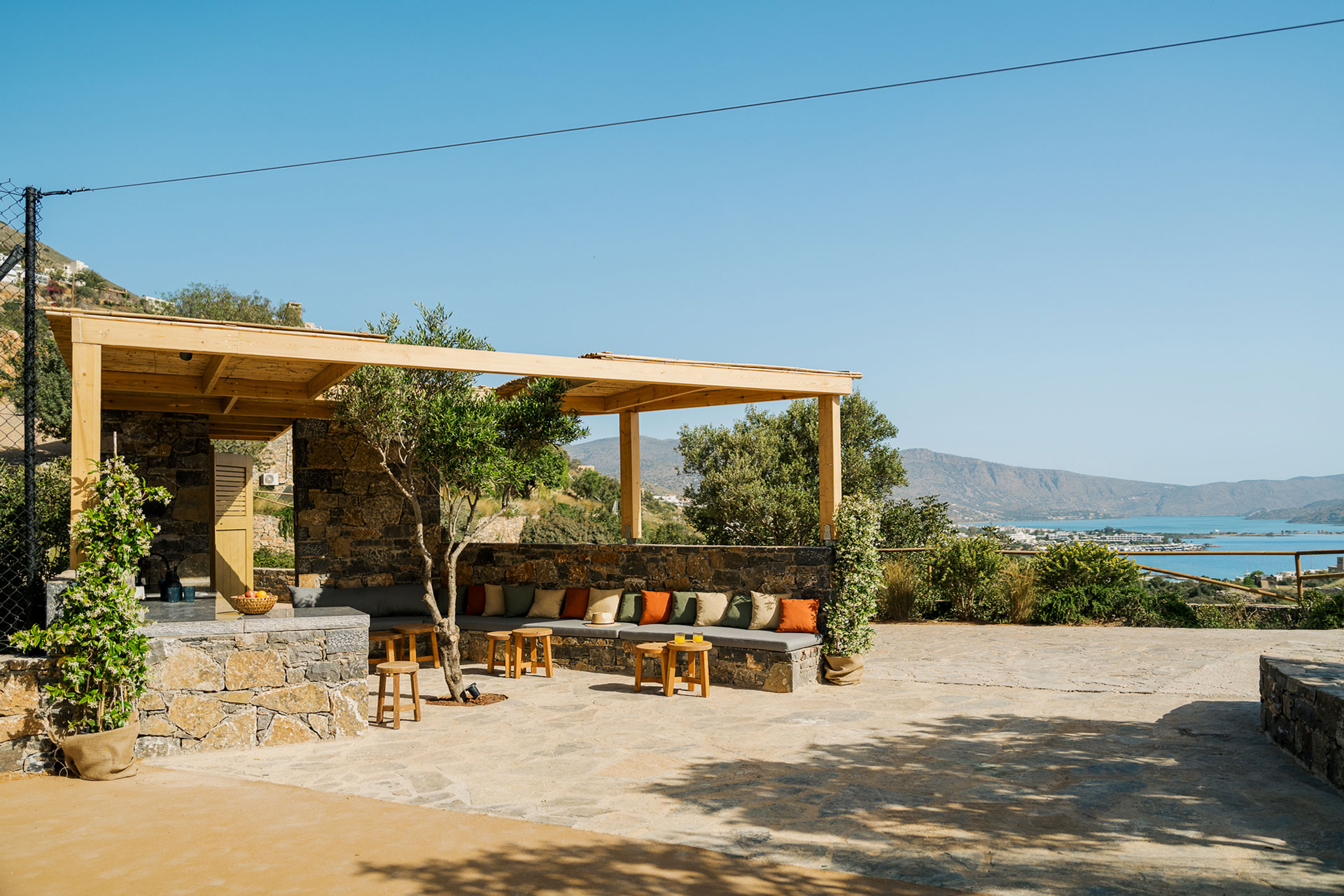 elounda-villas_villa_crete-greece_exterior-tennis-court-terrace-view.jpg