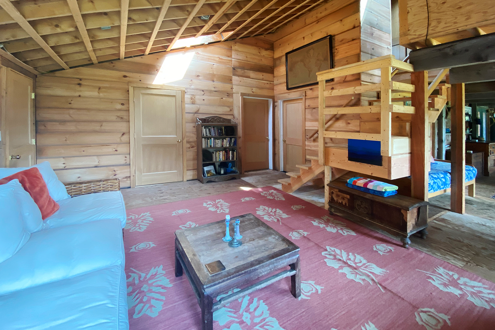 ocean-cove-camp_a-frame_Marthas-Vineyard-usa_interior-space.jpg