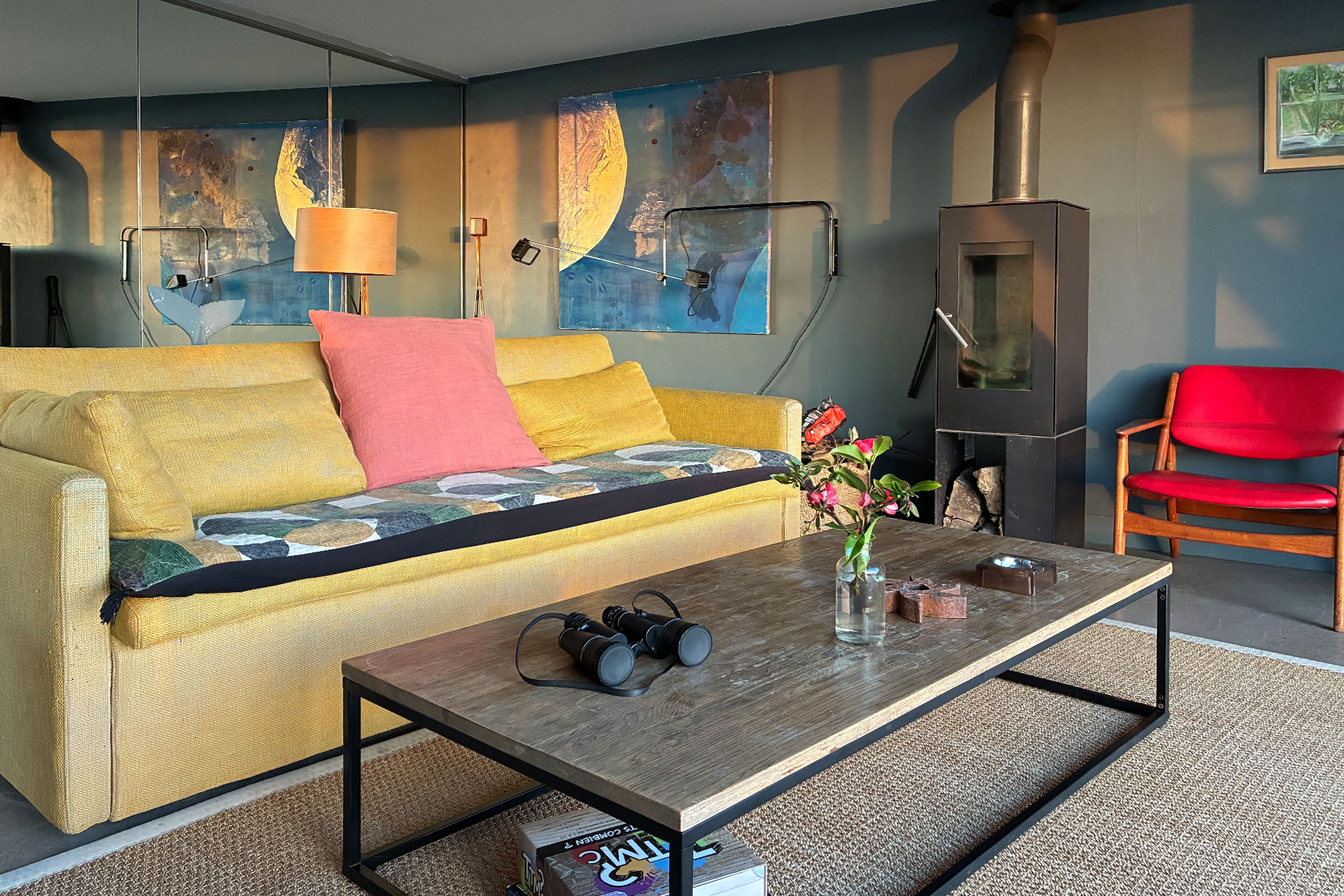 vauville-house_beach-house_vauville-normandy-france_interior-sofa.jpg
