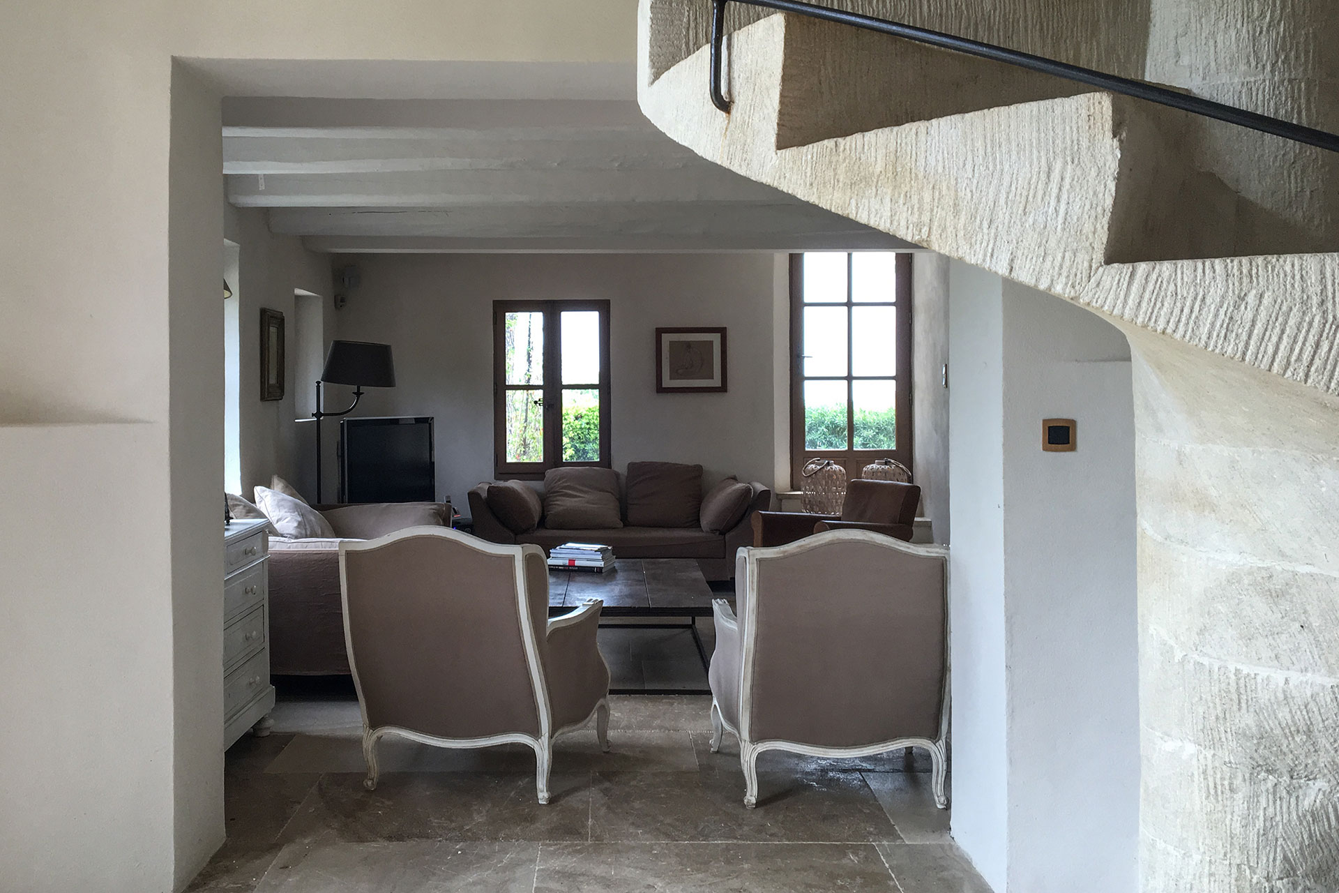 old-stone-house_villa_seillans-france_interior.jpg