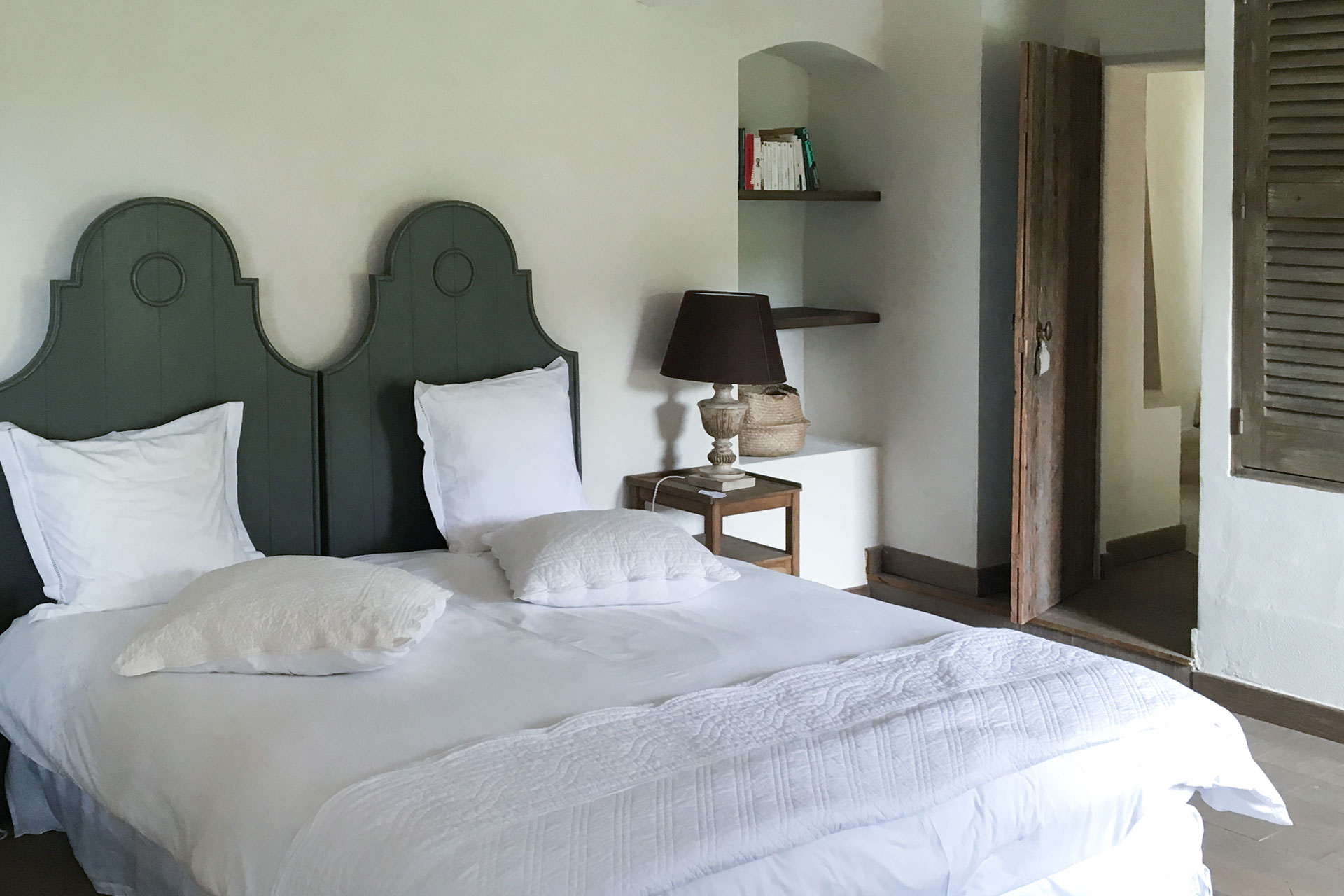 old-stone-house_villa_seillans-france_interior-bedroom-design.jpg
