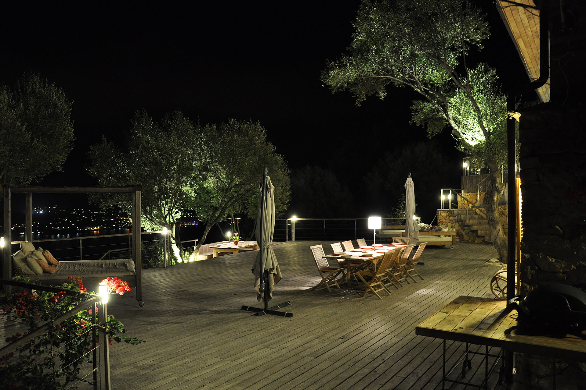 maison-olmeto_house_corsica-france_exterior-night-terrace.jpg