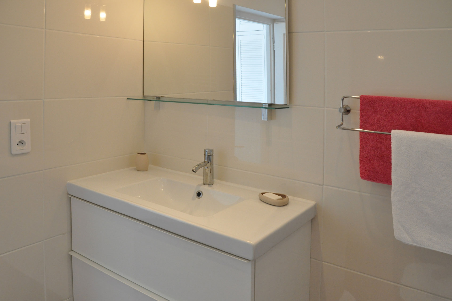 maison-olmeto_house_corsica-france_interior-bath-room.jpg