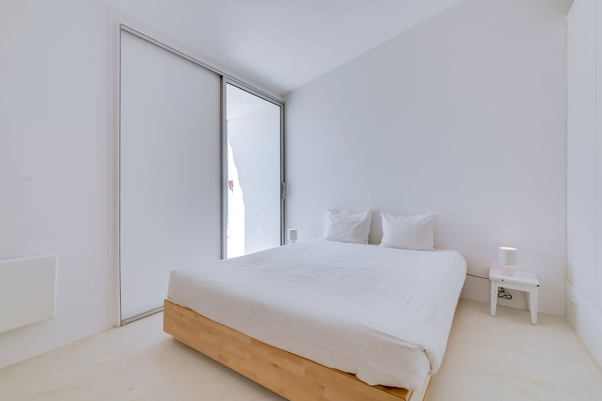 villa-agosto_villa_faro-portugal_interior-bedroom-design.jpg