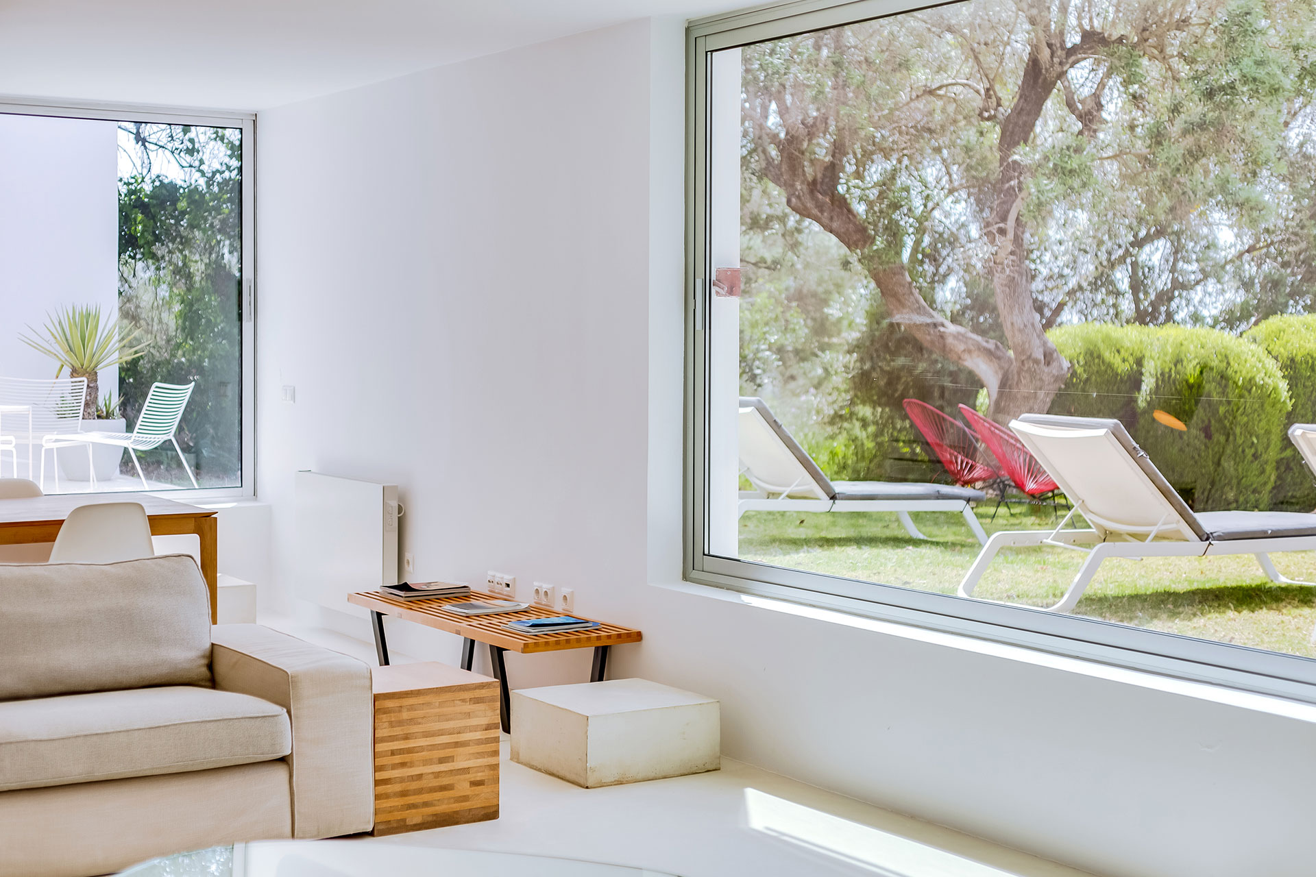 villa-agosto_villa_faro-portugal_interior-detail.jpg