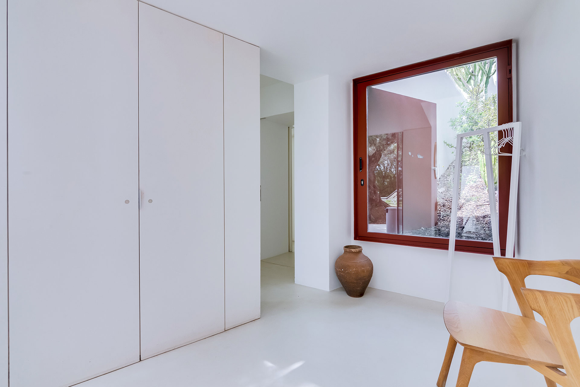 villa-agosto_villa_faro-portugal_interior-detail.jpg