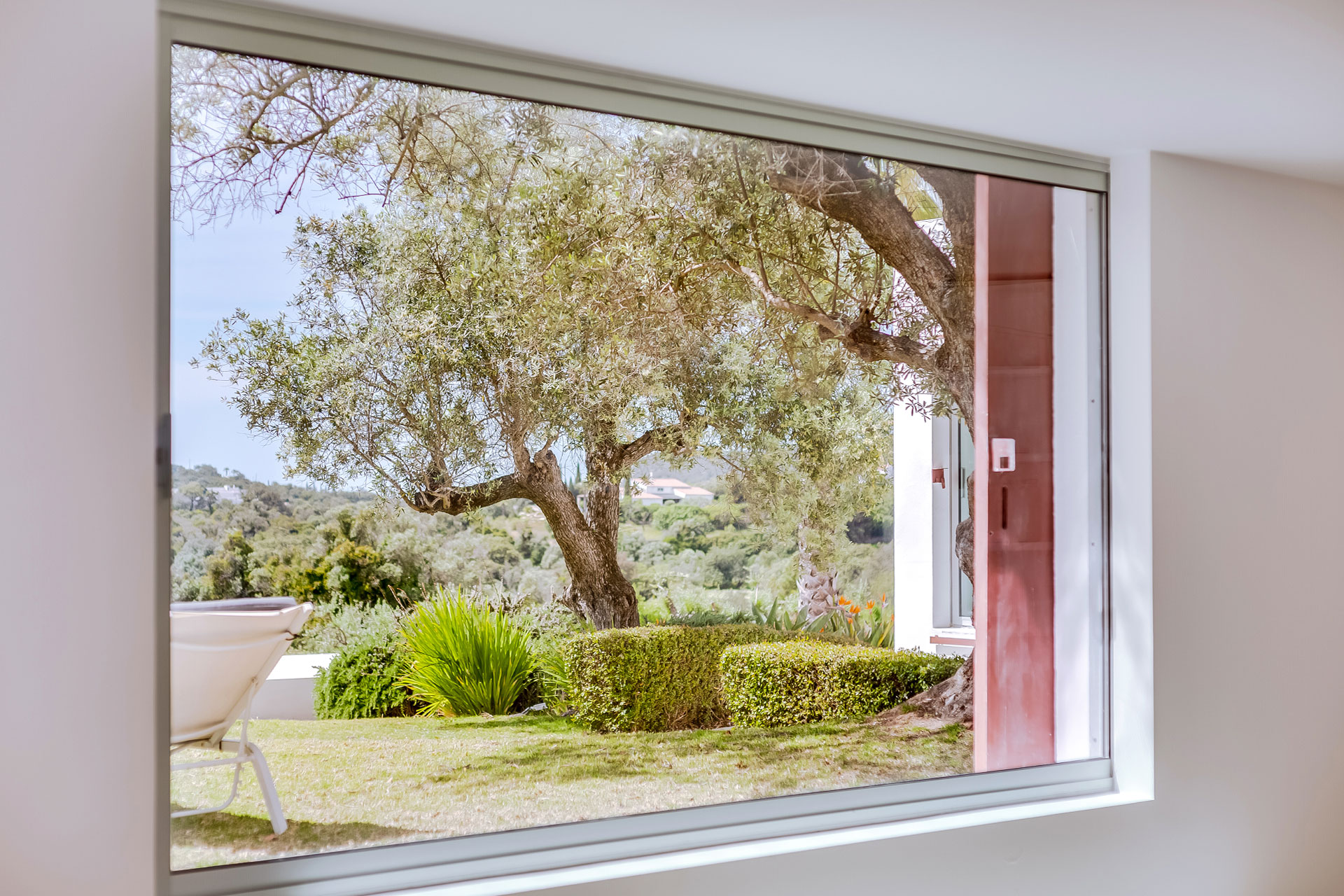 villa-agosto_villa_faro-portugal_interior-window.jpg