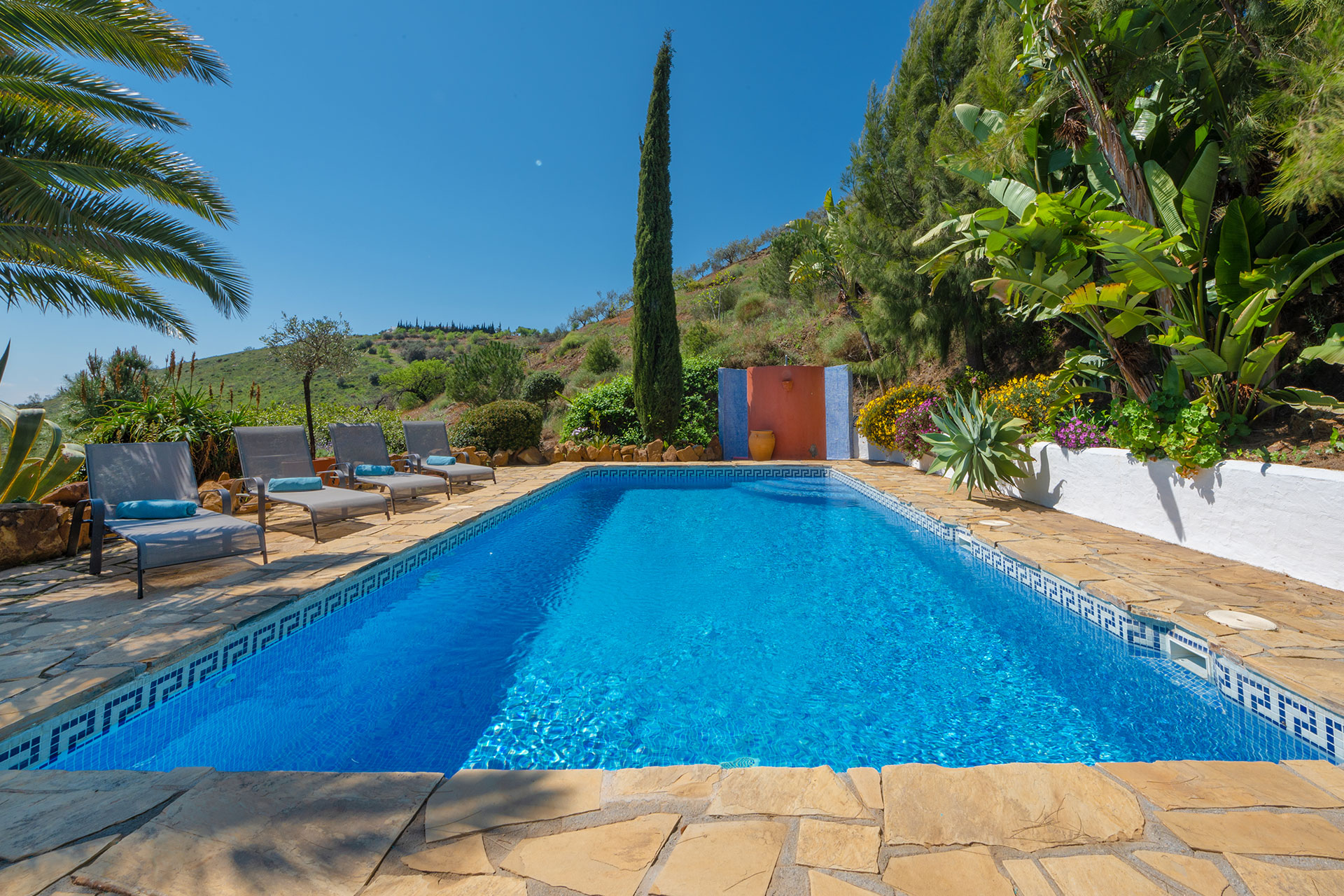 el-pabellon-de-caza_villa_andalusia-spain_exterior-pool.jpg