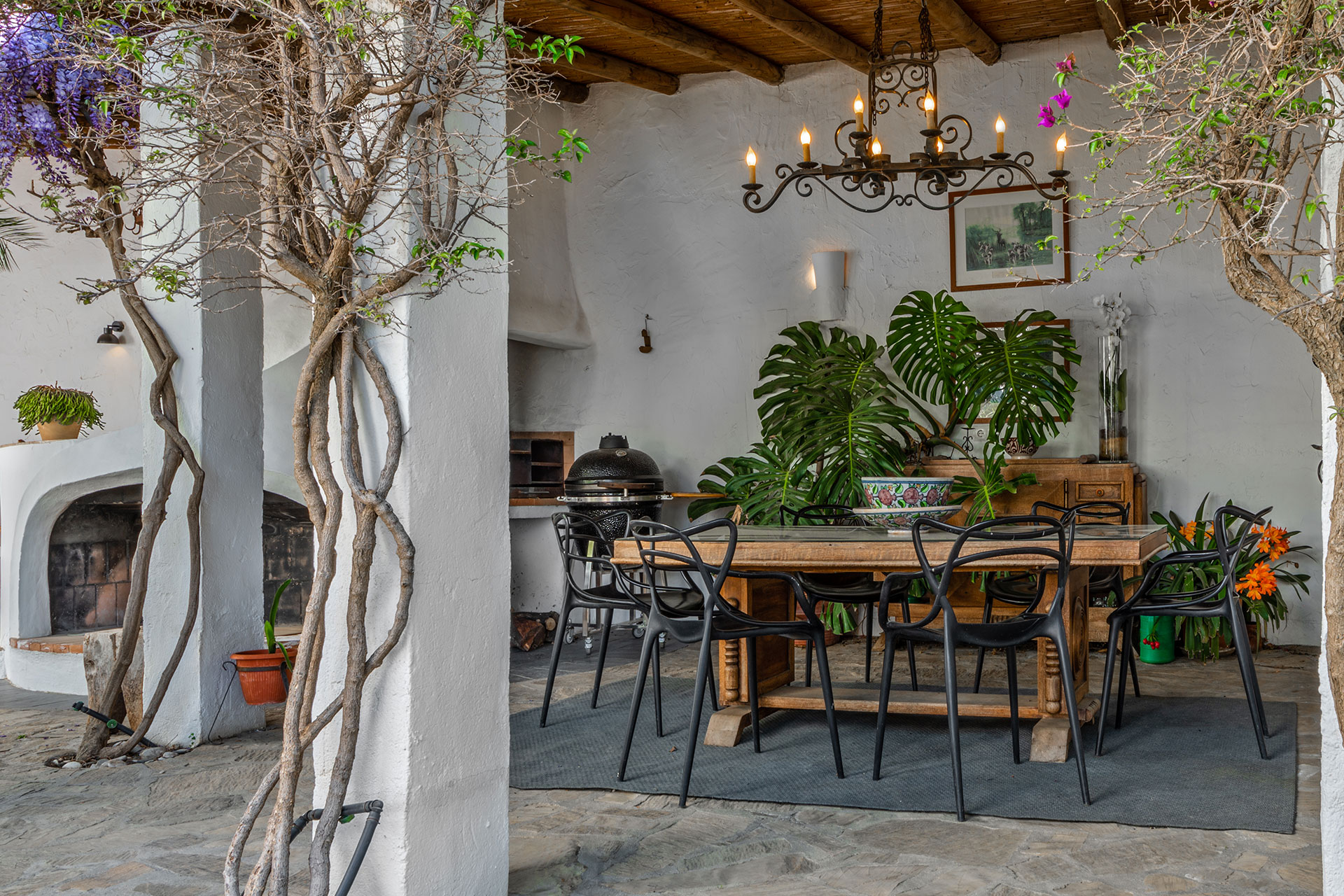 el-pabellon-de-caza_villa_andalusia-spain_exterior-terrace.jpg