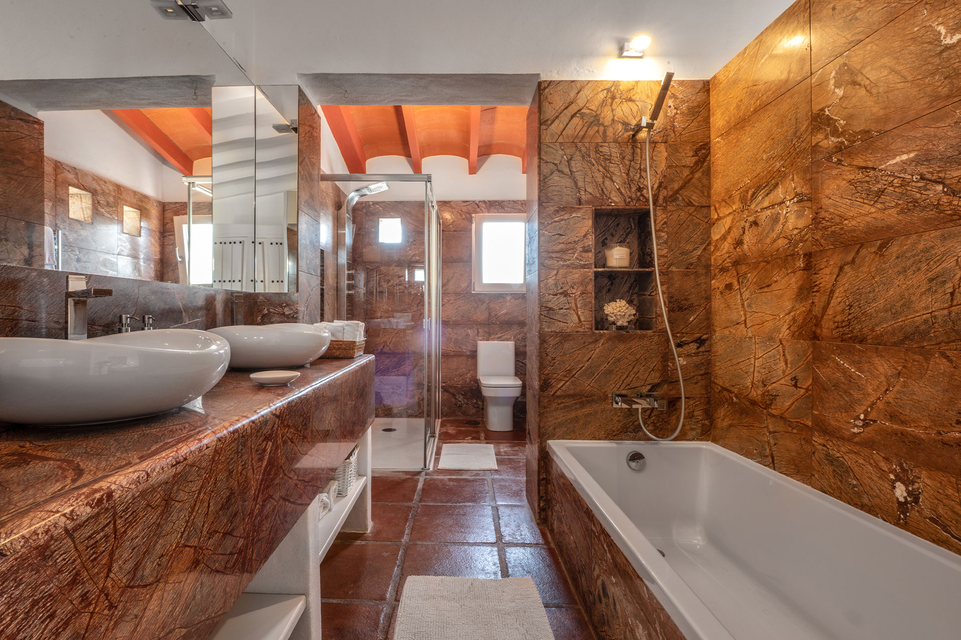 el-pabellon-de-caza_villa_andalusia-spain_interior-bathroom.jpg
