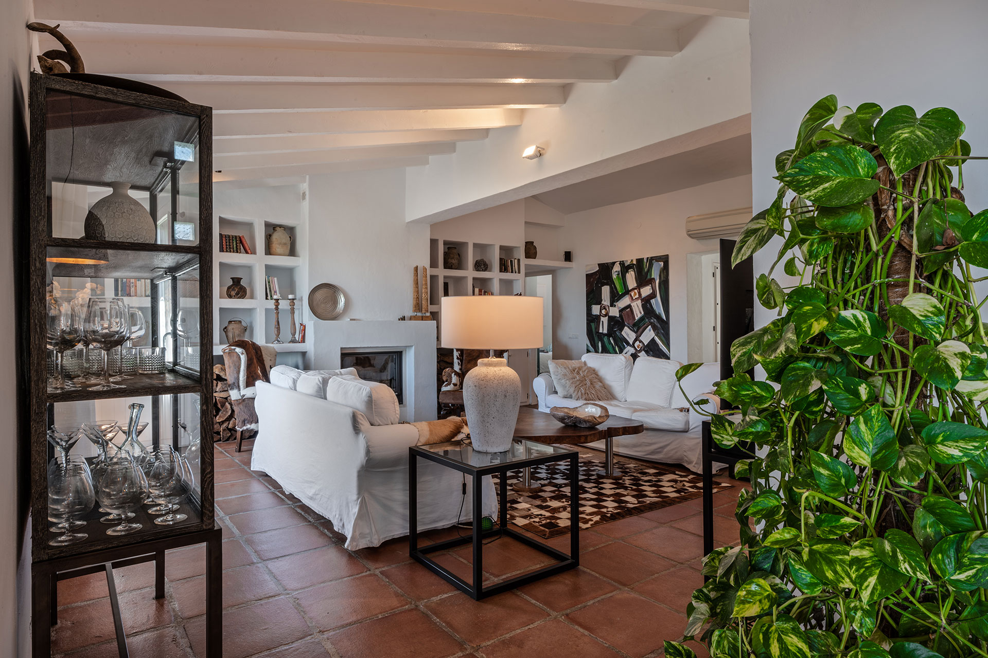 el-pabellon-de-caza_villa_andalusia-spain_interior-design.jpg
