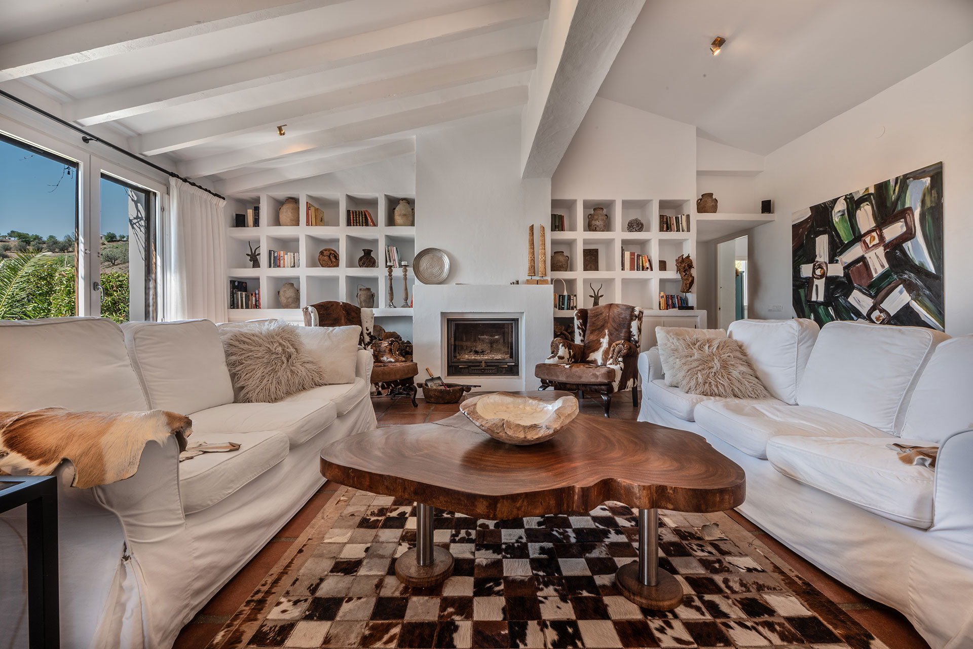 el-pabellon-de-caza_villa_andalusia-spain_interior-living-room.jpg