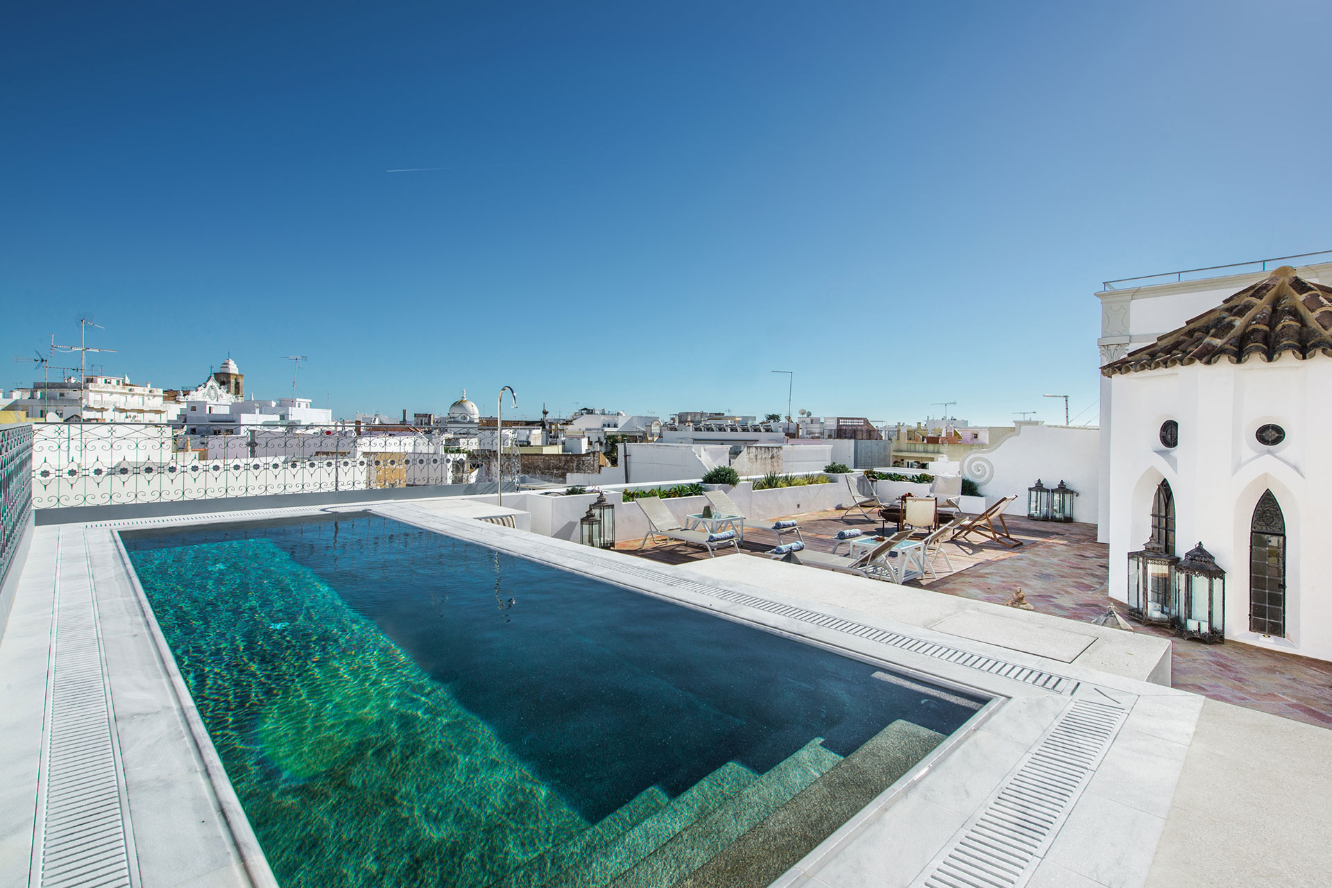 casa-fuzetta_villa_faro-portugal_exterior-pool.jpg