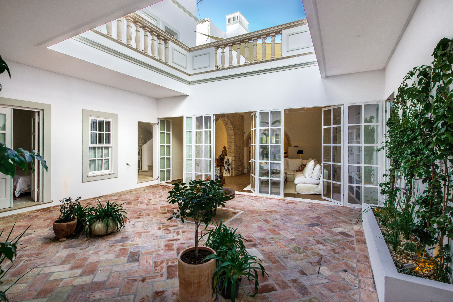 casa-fuzetta_villa_faro-portugal_exterior-terrace.jpg