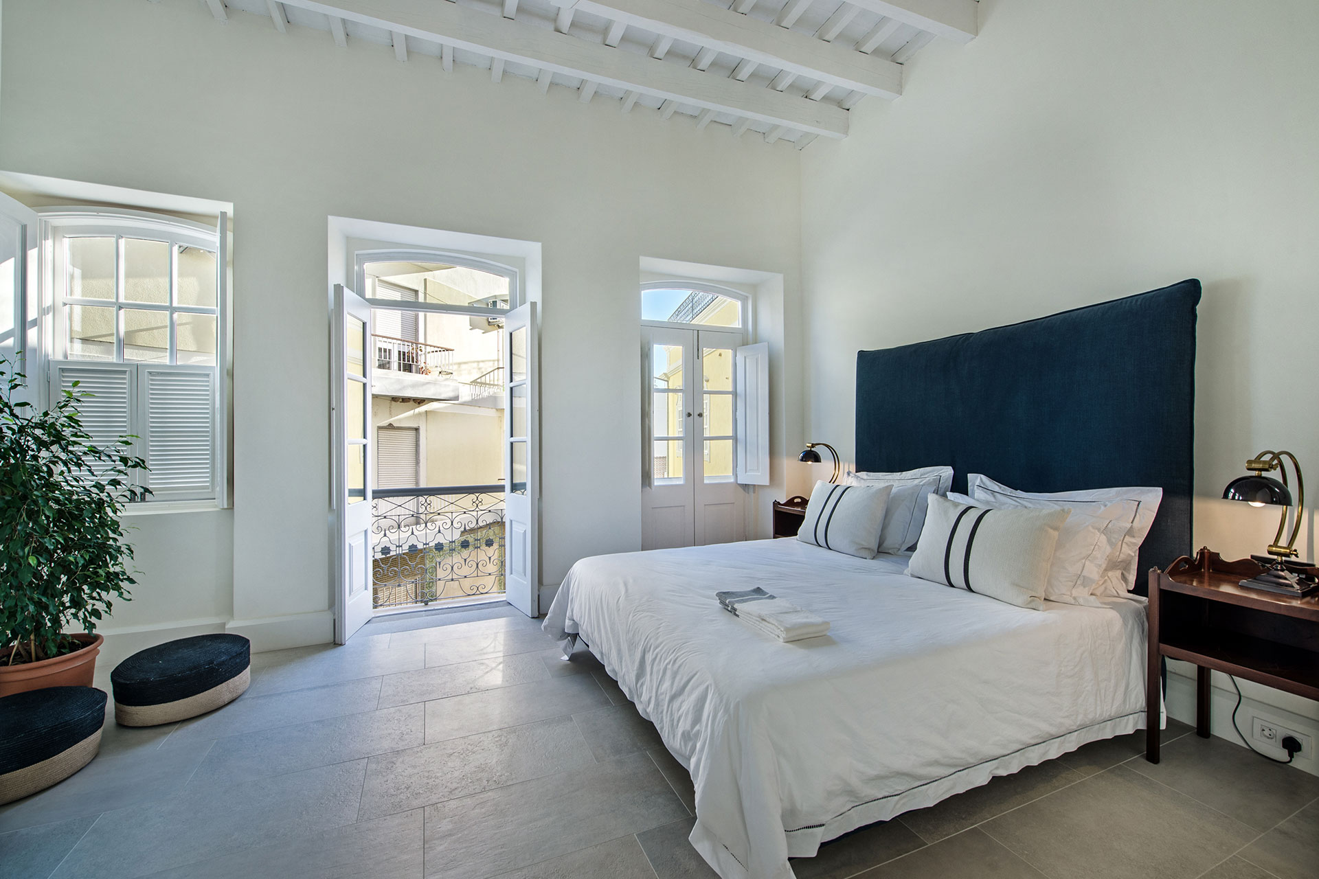 casa-fuzetta_villa_faro-portugal_interior-bed-room-design.jpg