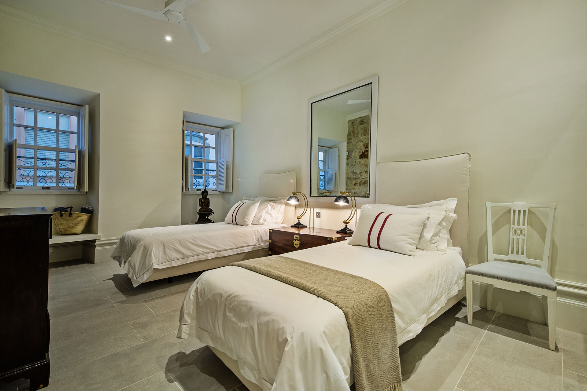 casa-fuzetta_villa_faro-portugal_interior-beds.jpg