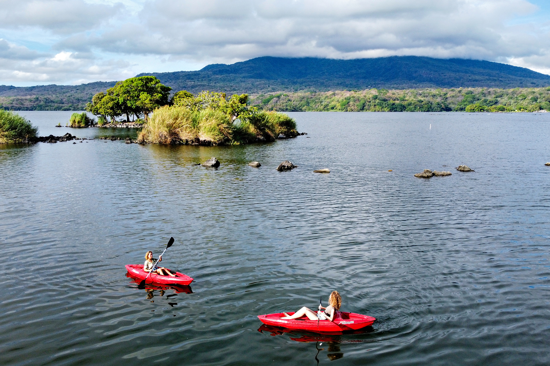 isleta-el-espino_estate_granada-nicaragua_common-areas-exterior-kayak-2.jpg