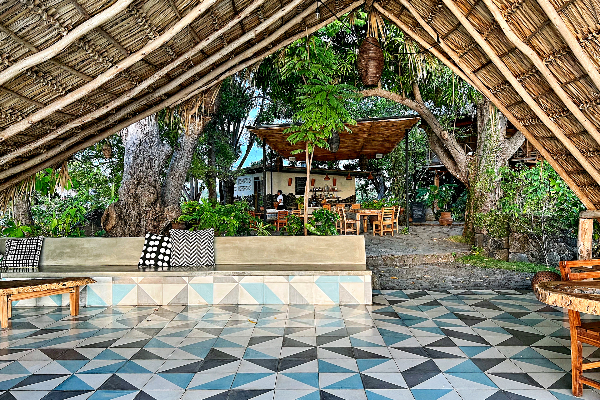 isleta-el-espino_estate_granada-nicaragua_common-areas-exterior-seating.jpg