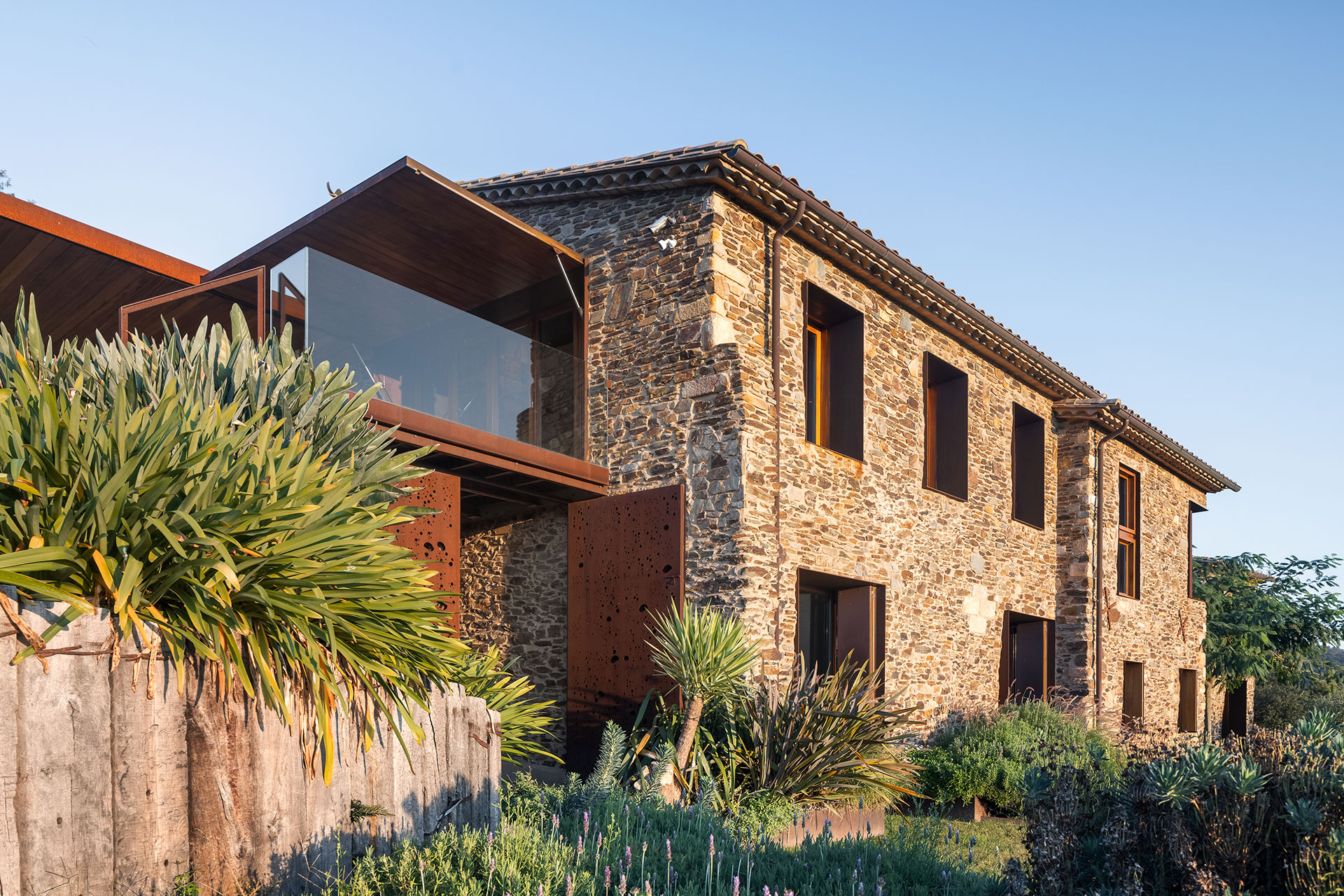 villa-cp_villa_catalonia-spain_exterior.jpg
