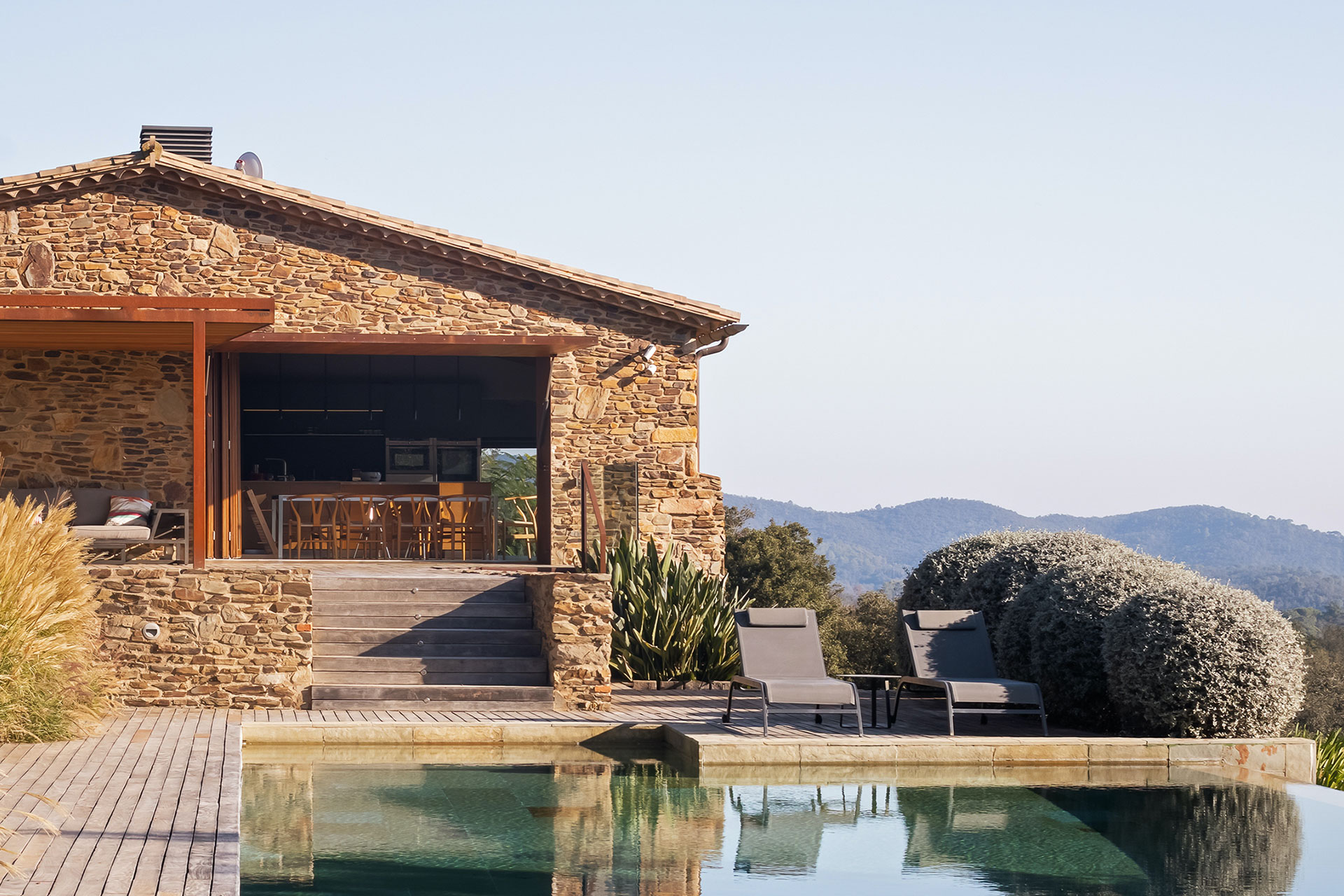 villa-cp_villa_catalonia-spain_exterior-pool.jpg