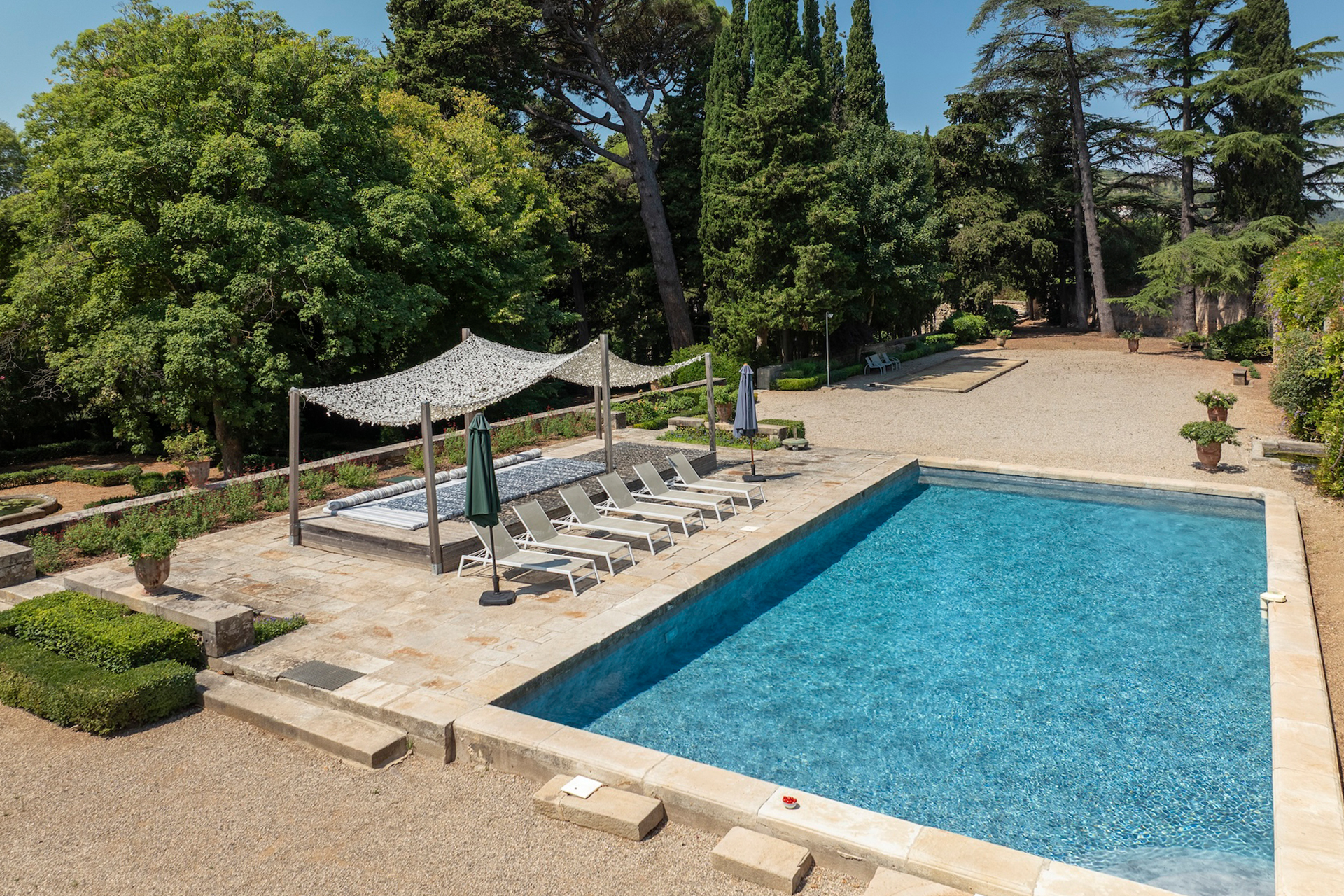 herault-mansion_estate_Occitanie-france_exterior-pool.jpg