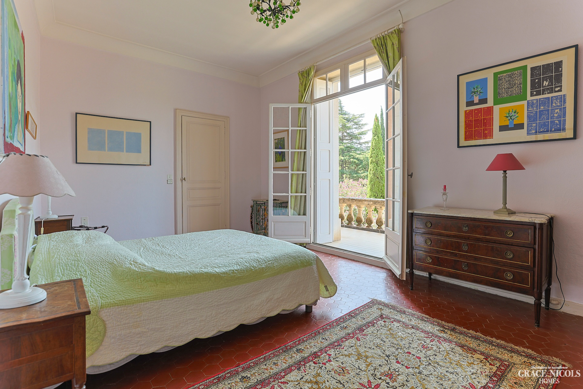 herault-mansion_estate_Occitanie-france_interior-bedroom-window.jpg