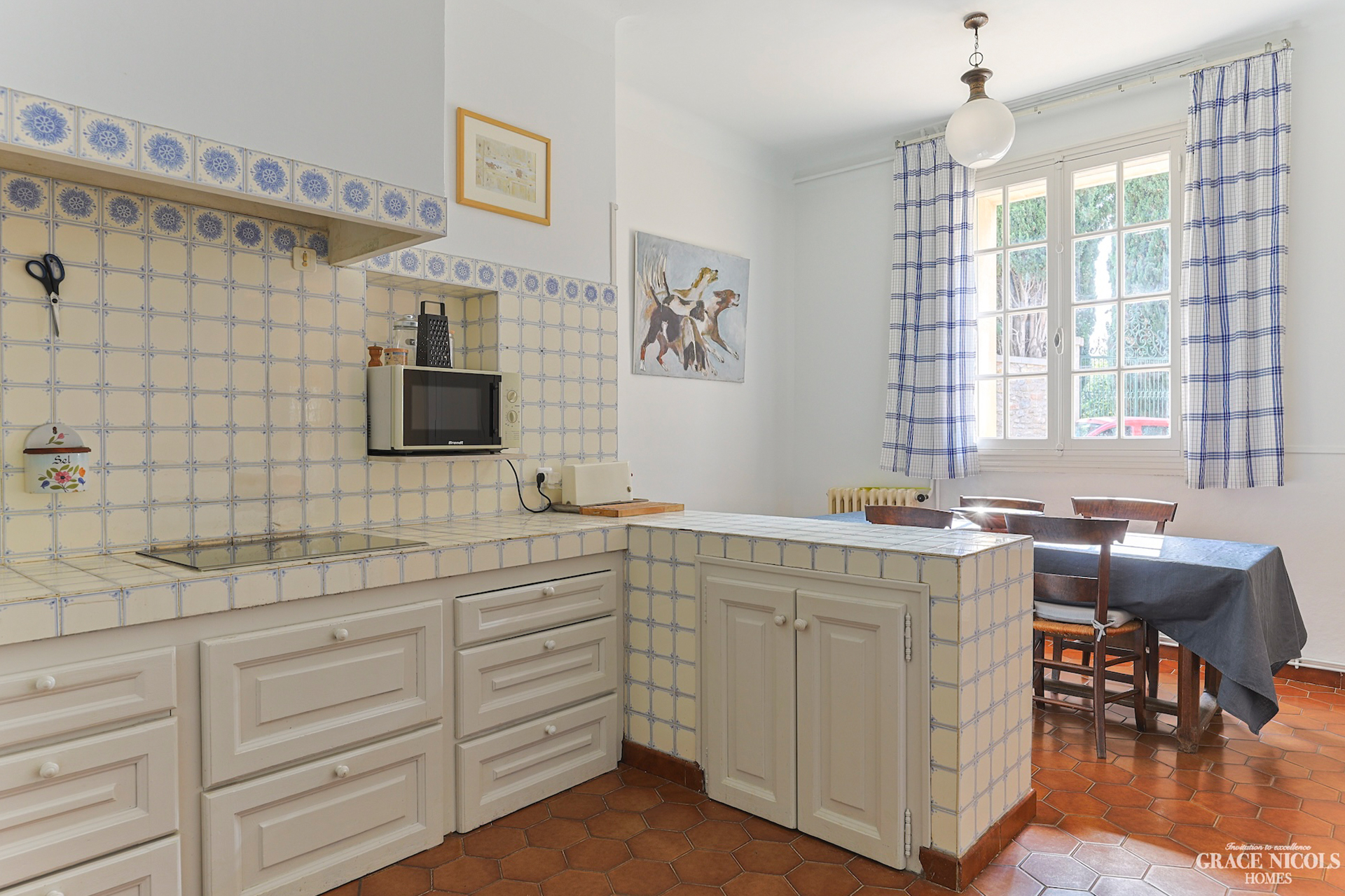 herault-mansion_estate_Occitanie-france_interior-kitchen-design.jpg