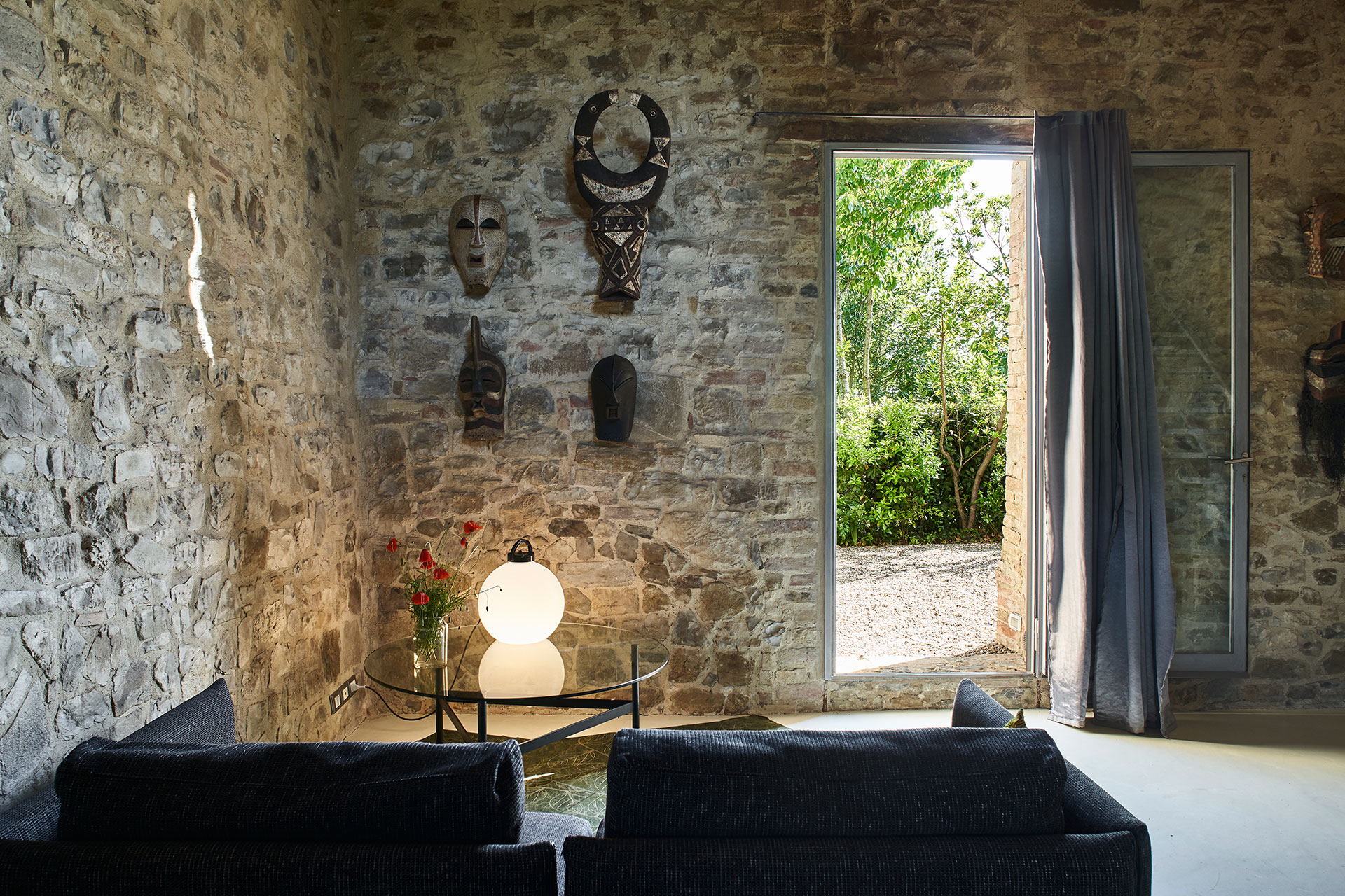 casale-di-cellole_farmhouse_tuscany-italy_africa-design.jpg