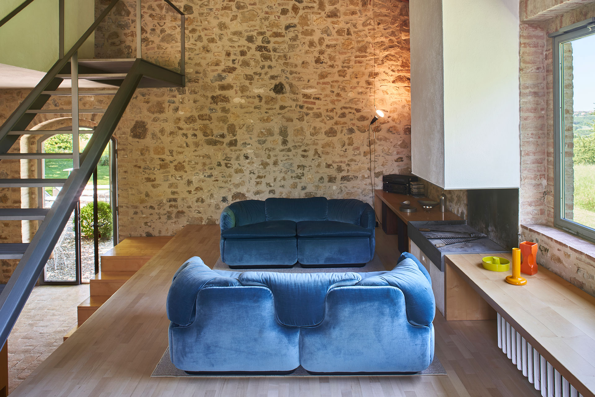 casale-di-cellole_farmhouse_tuscany-italy_canopy-interior-sofas.jpg