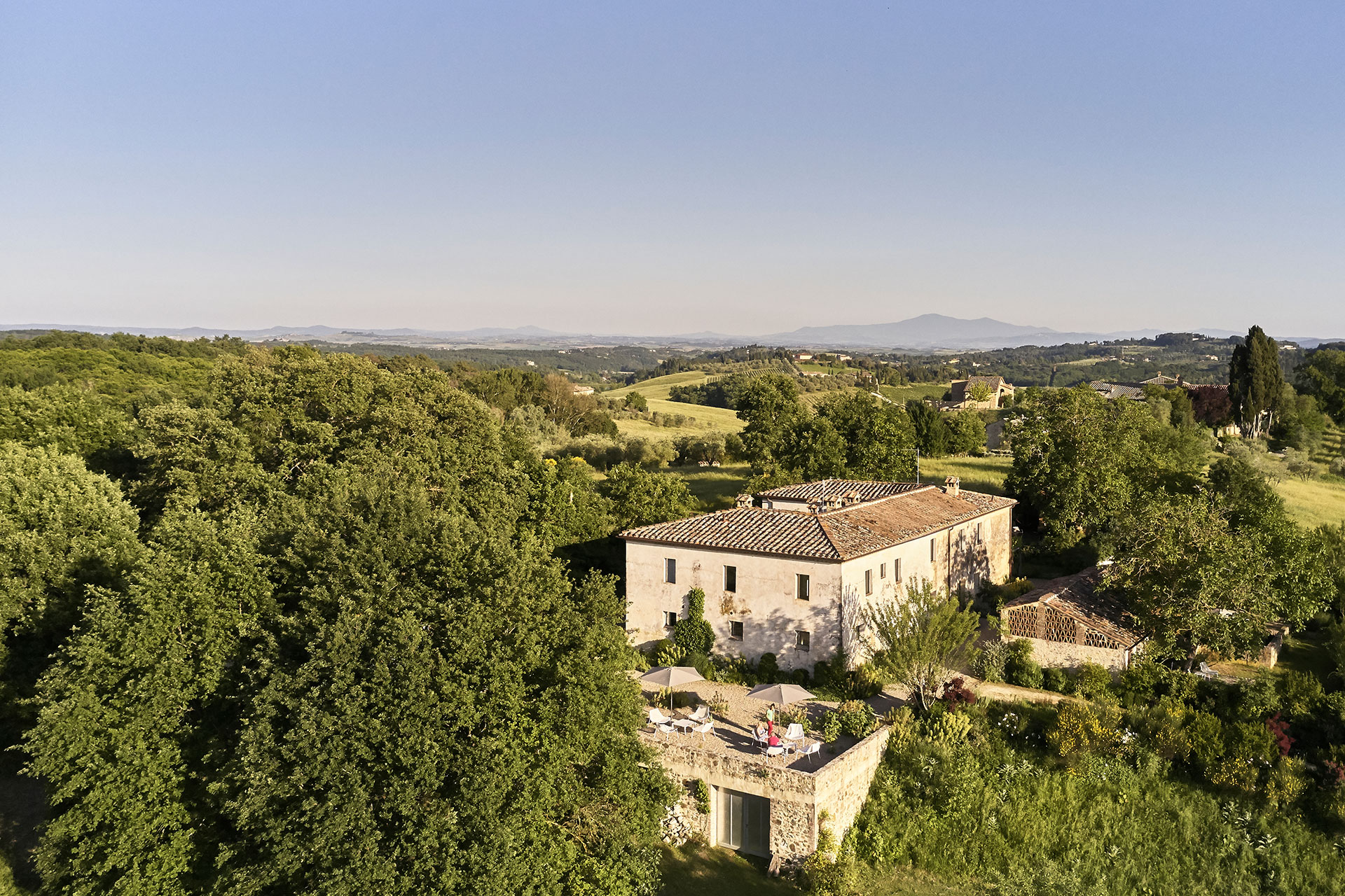 casale-di-cellole_farmhouse_tuscany-italy_exterior-drone-house.jpg