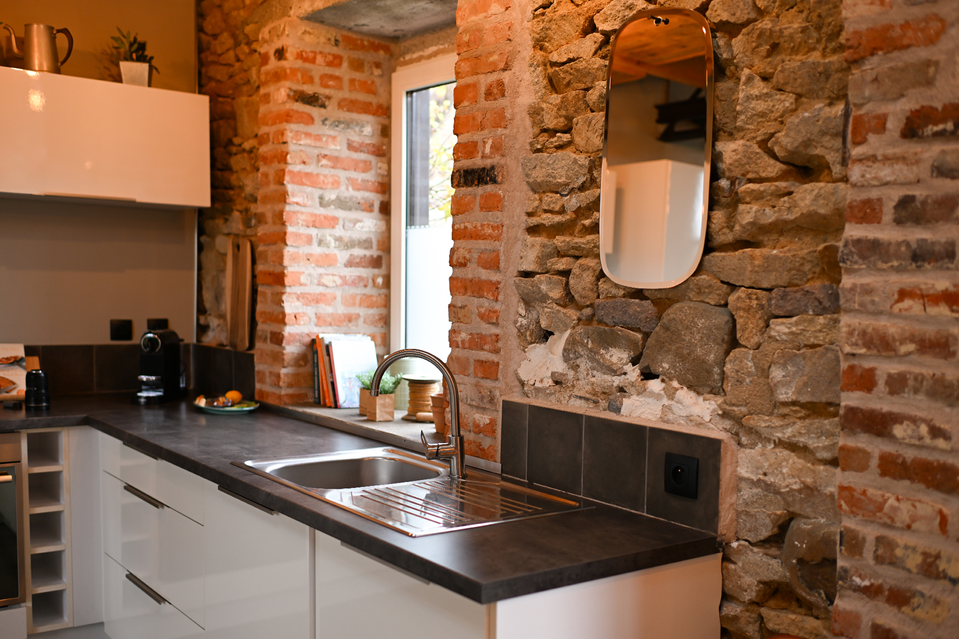 la-grange-d-isidore_guesthouse_bretagne-france_interior-kitchen.jpg