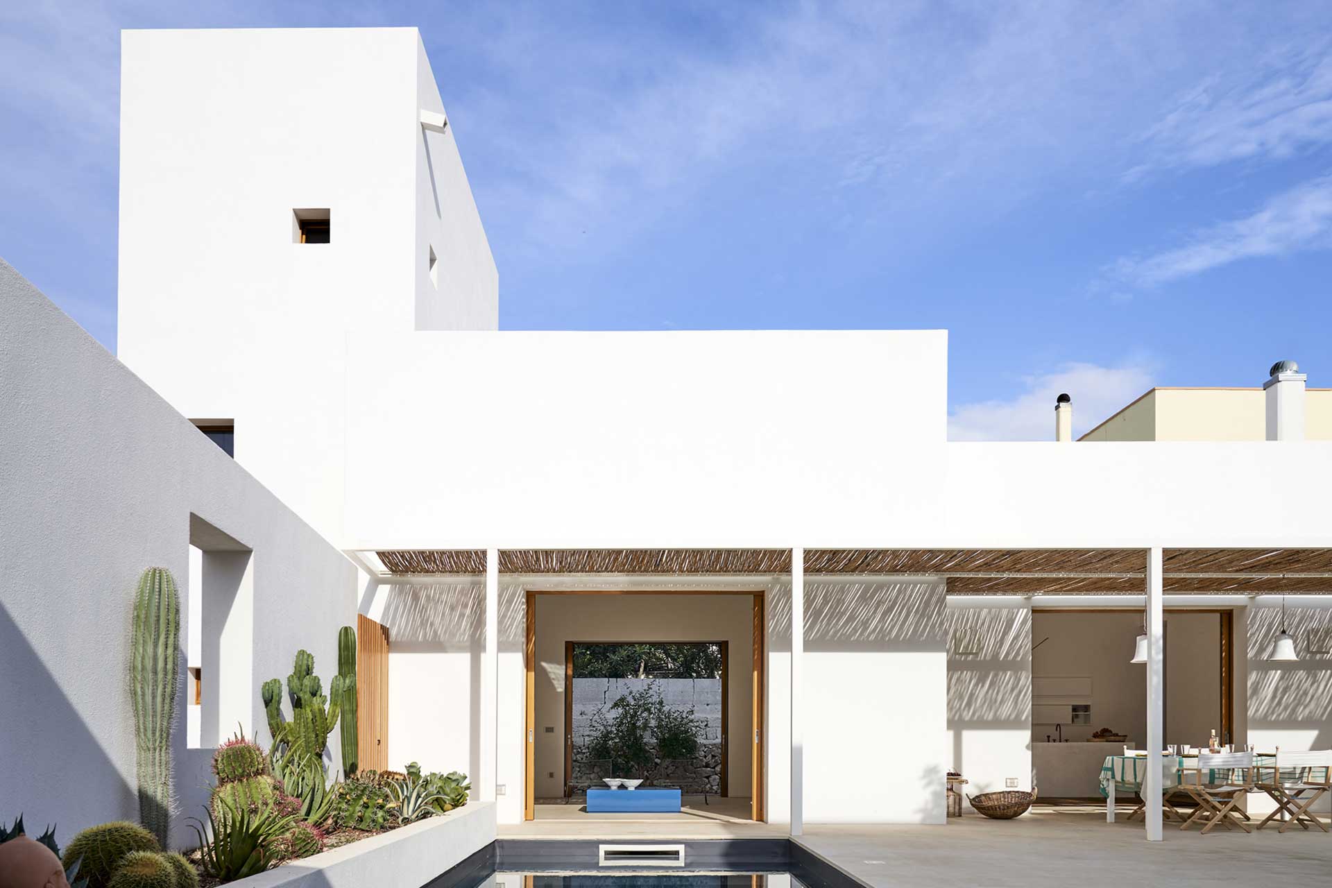 la-torre-bianca_villa_puglia-italy_exterior-facade.jpg