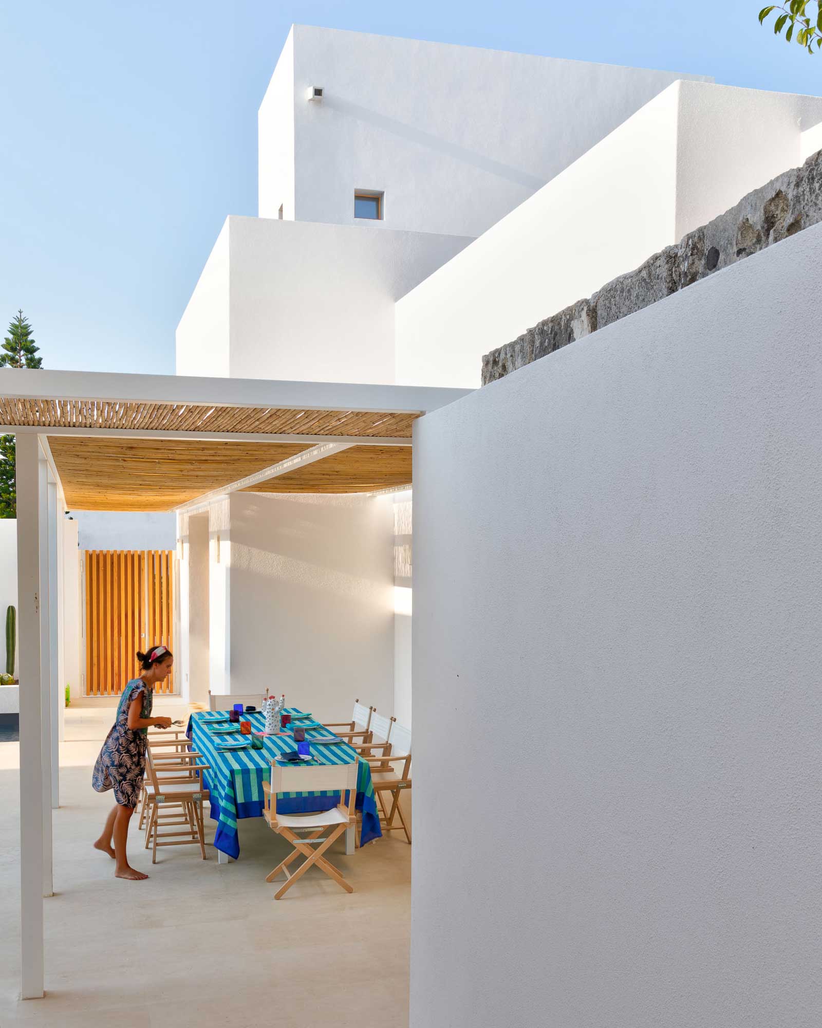 la-torre-bianca_villa_puglia-italy_exterior-lifestyle.jpg