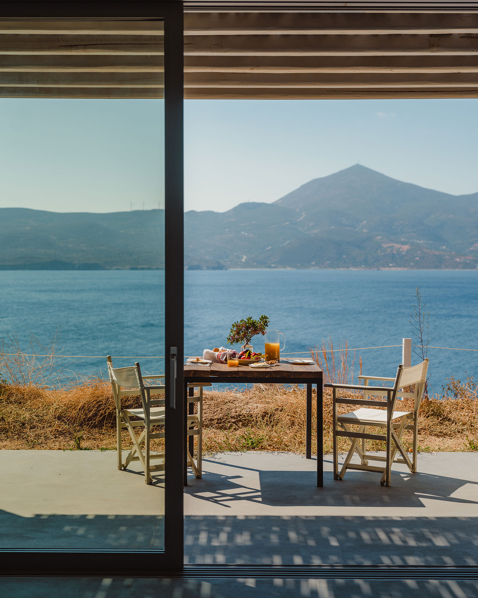 skinopi-lodge_beachhouse_milos-greece_exterior-design.jpg