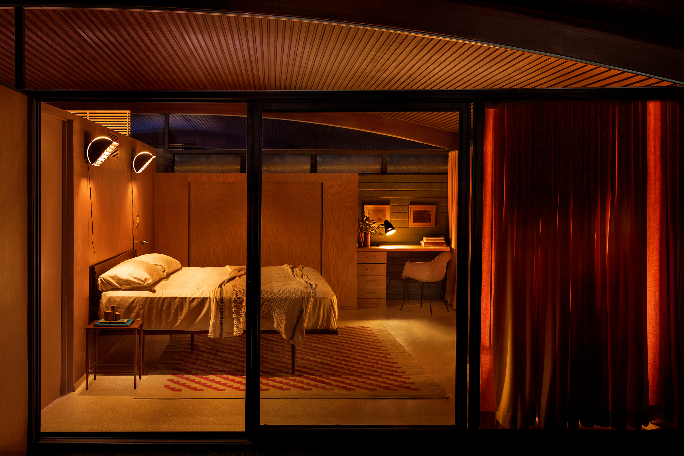 the-desert-wave_house_palm-springs-california_interior-bed-night (1).jpg