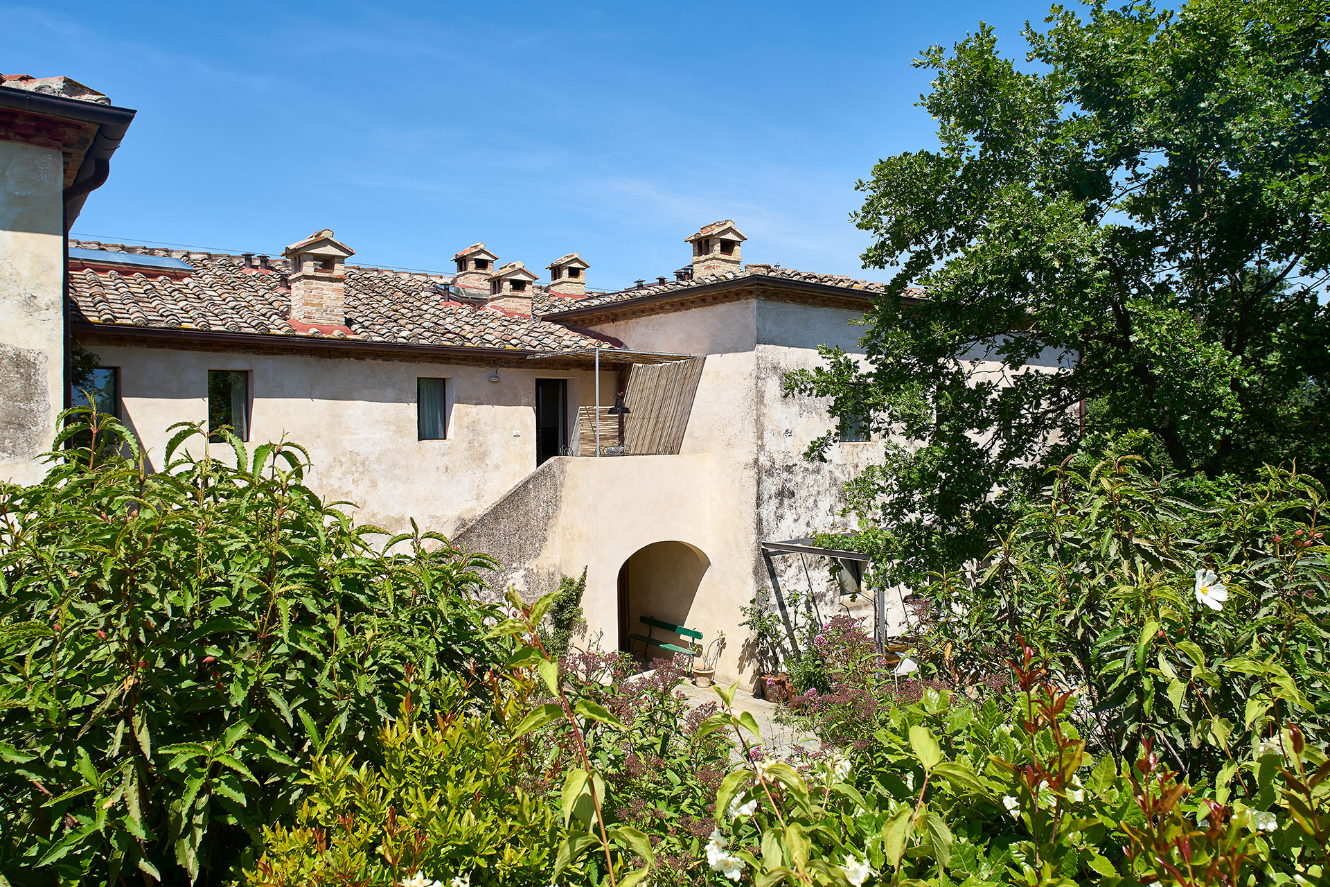 casale-di-cellole_farmhouse_tuscany-italy_moon-exterior-facade.jpg