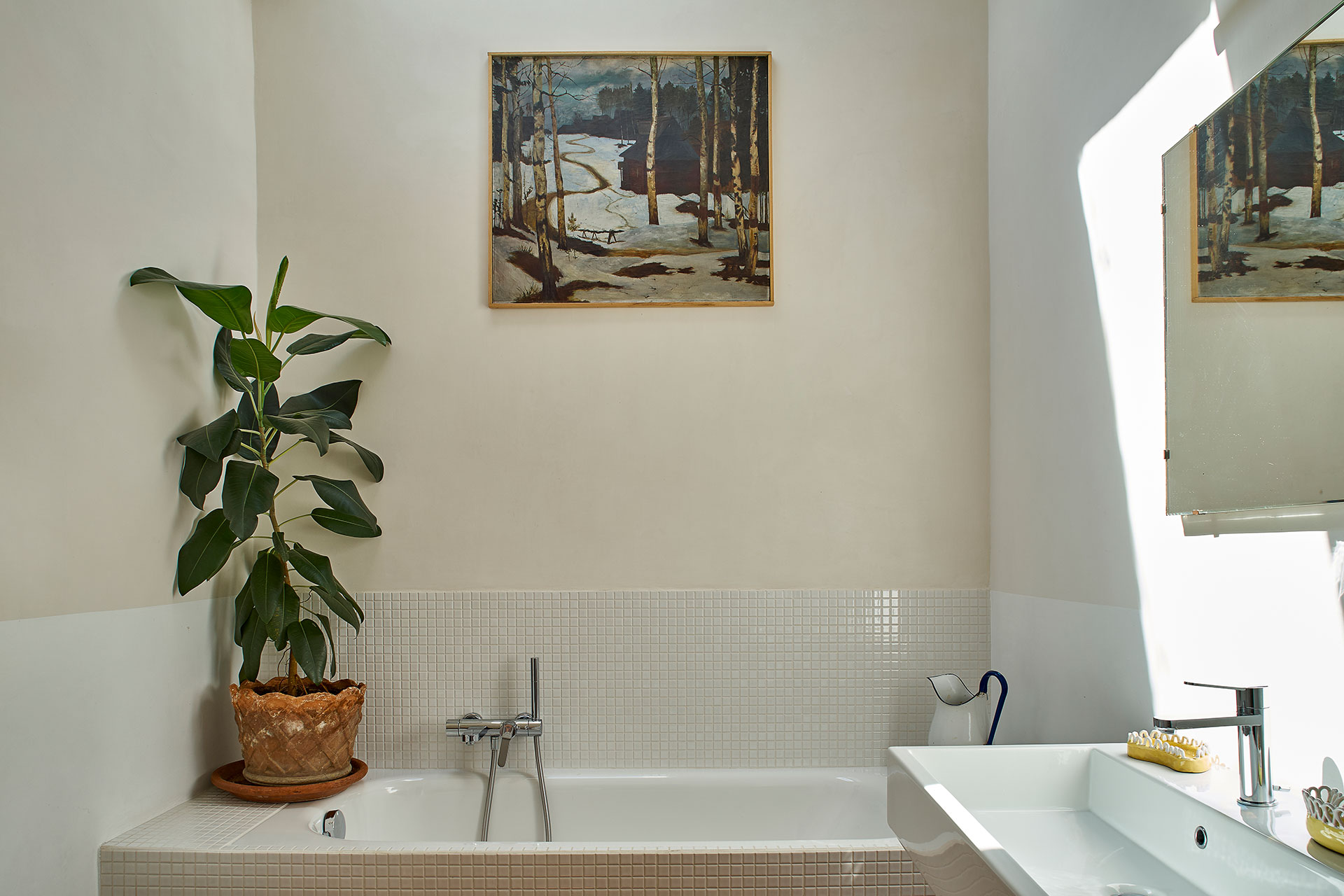 casale-di-cellole_farmhouse_tuscany-italy_moon-interior-bathroom.jpg