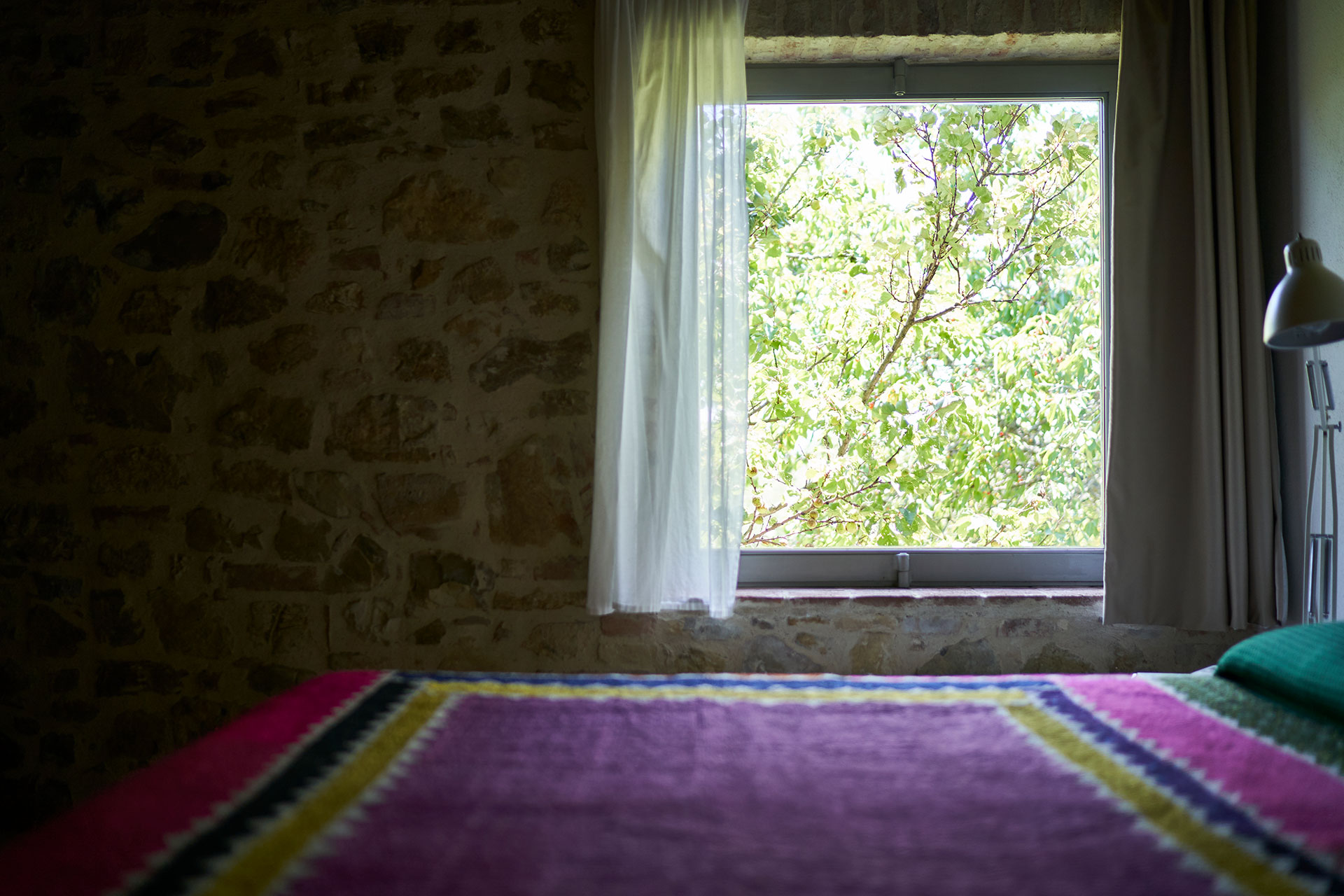 casale-di-cellole_farmhouse_tuscany-italy_canopy-interior-bed.jpg