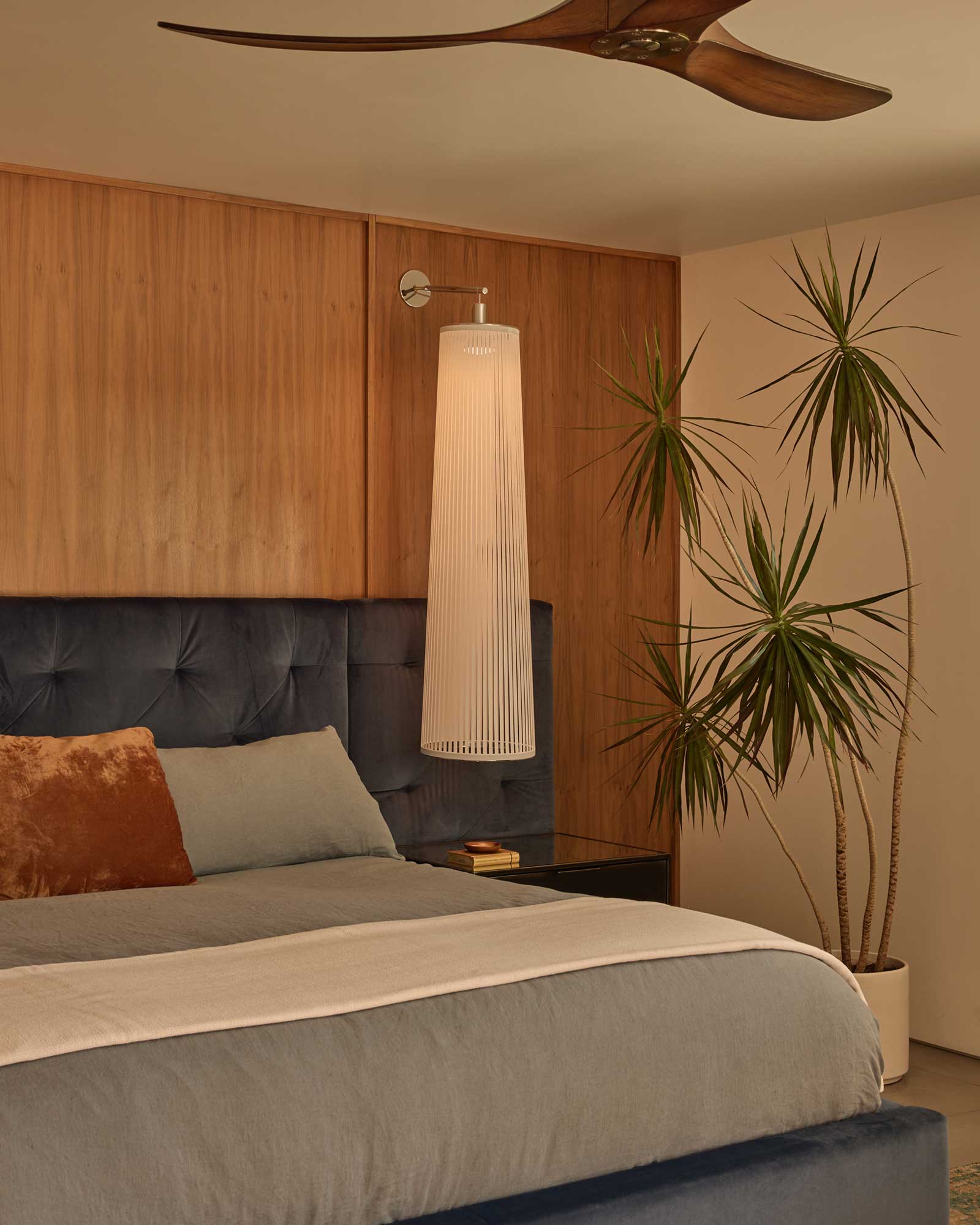 besveca-house_house_palm-springs-california_interior-bed-room.jpg