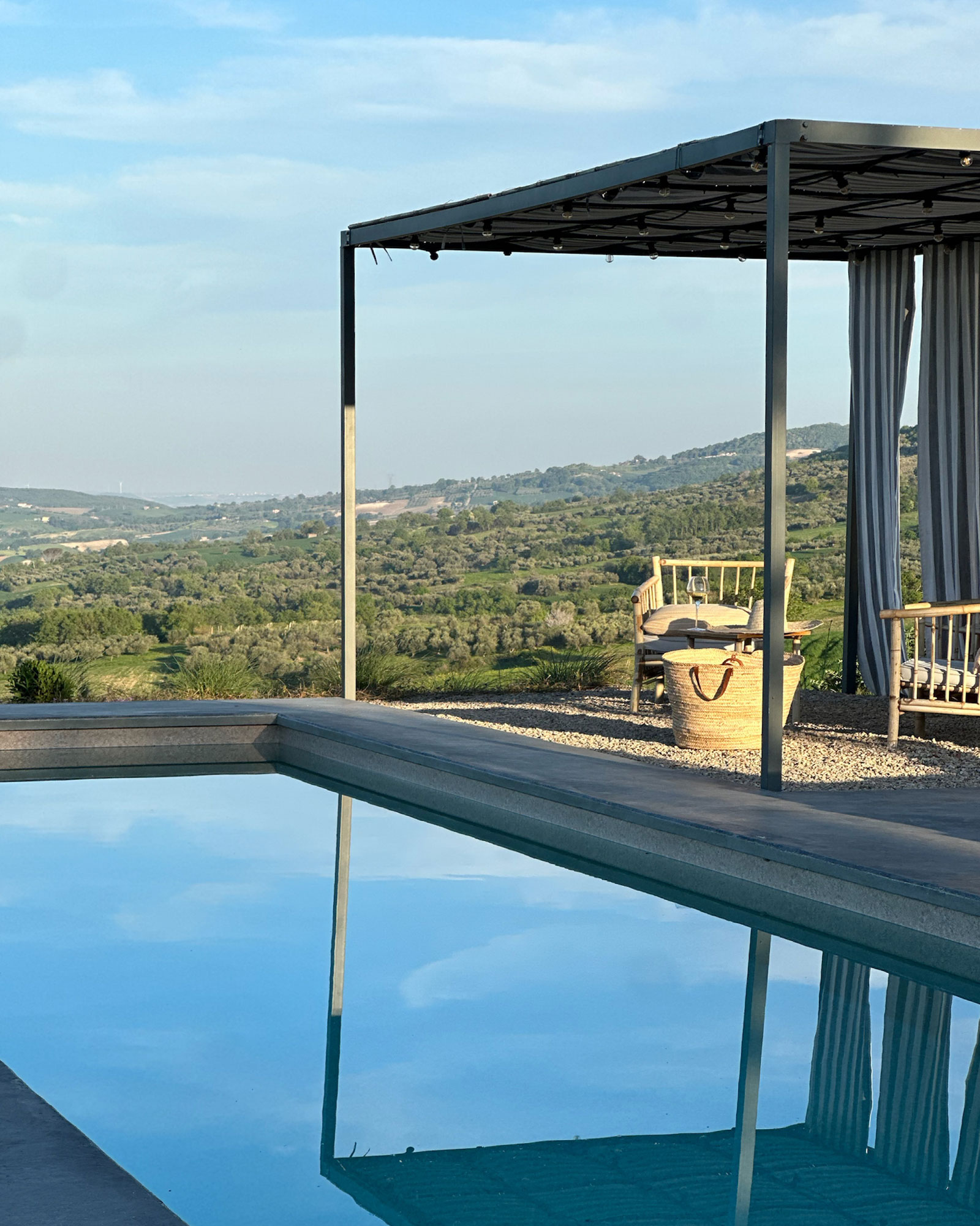 casa-tuja_house_molise-italy_exterior.jpg