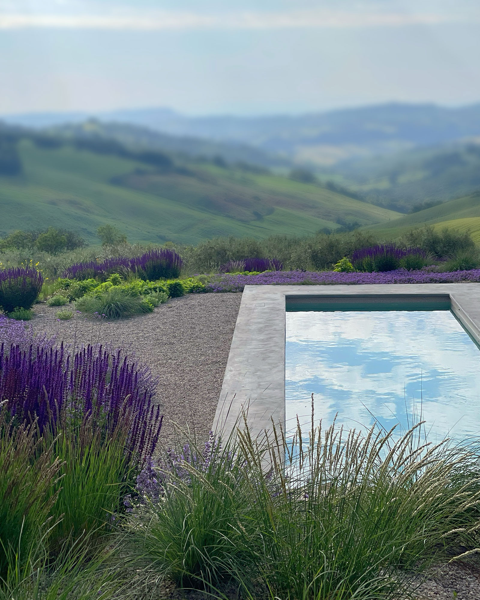 casa-tuja_house_molise-italy_exterior-pool.jpg