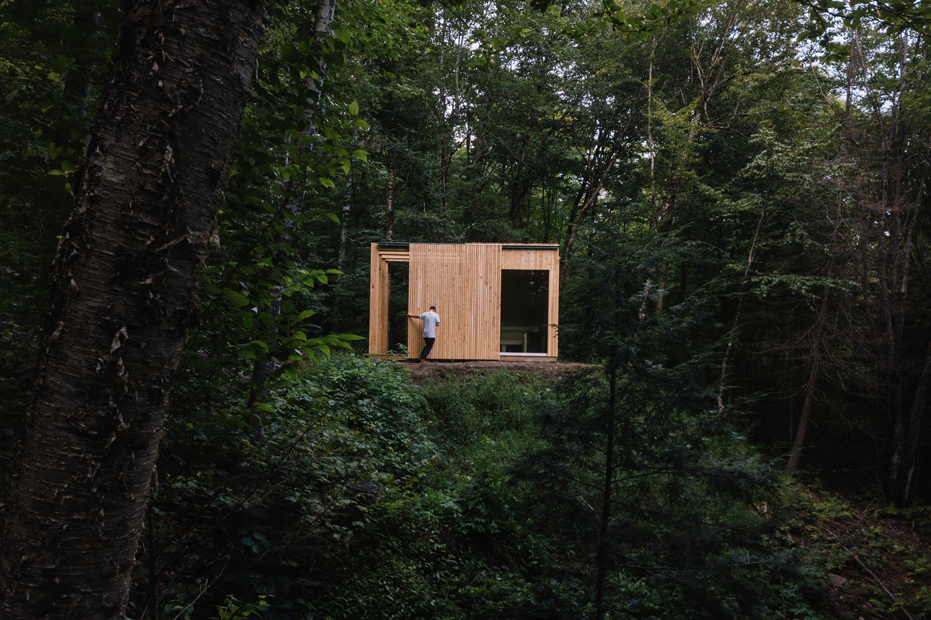 hinterhouse_cabin_quebec-canada_exterior.jpg