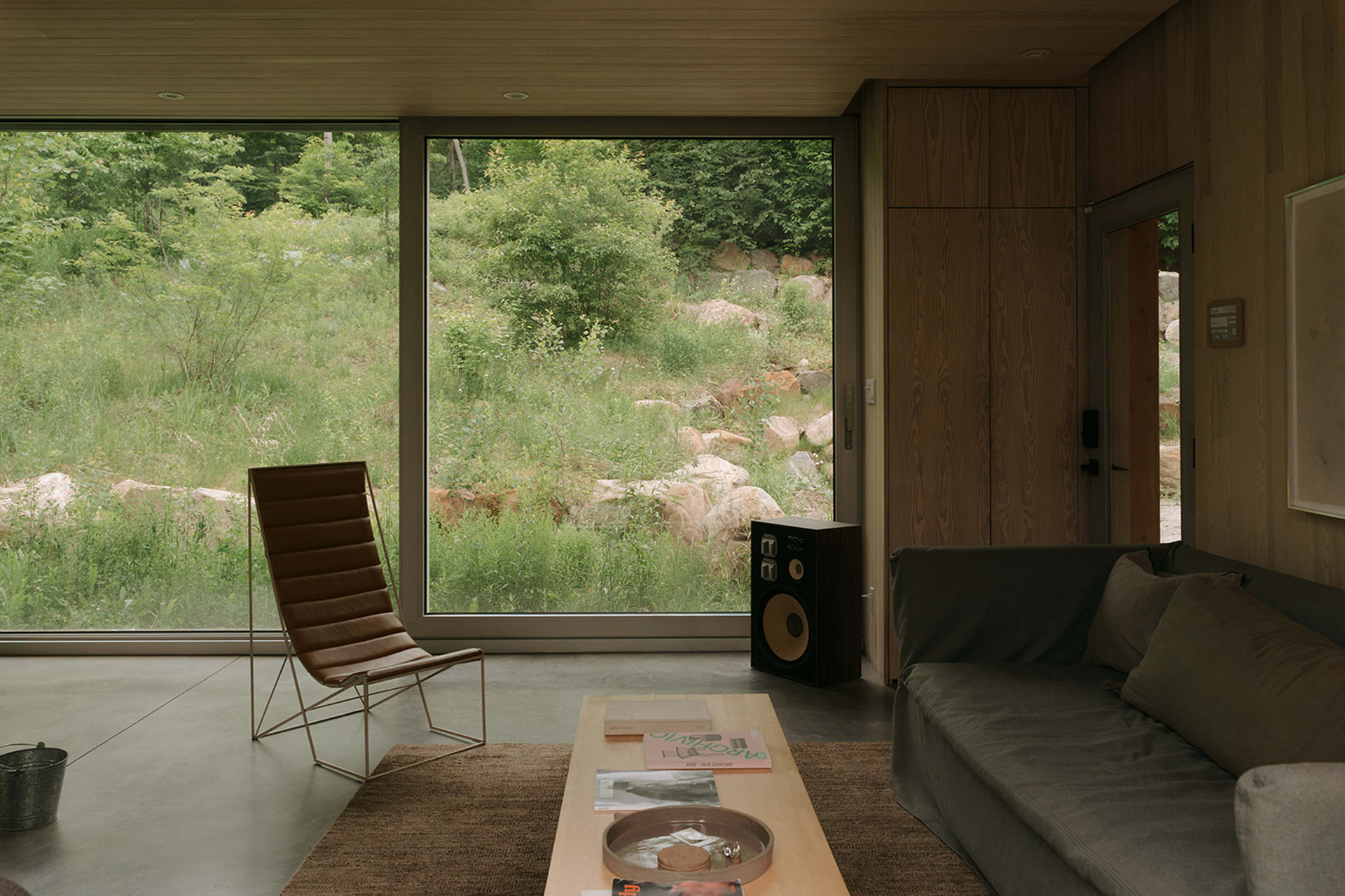 hinterhouse_cabin_quebec-canada_interior-design.jpg