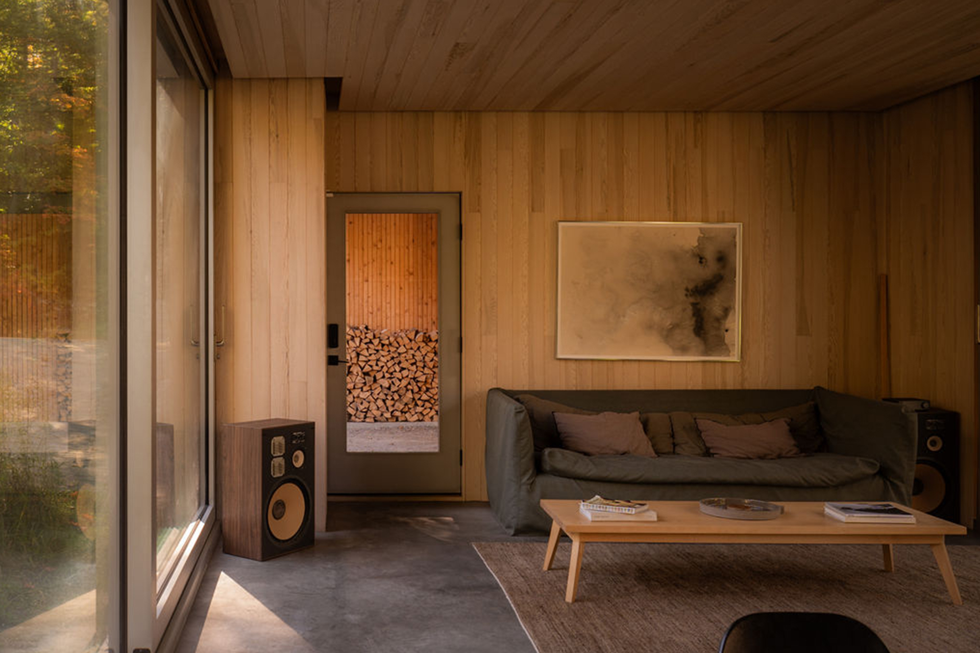 hinterhouse_cabin_quebec-canada_interior-design-space.jpg