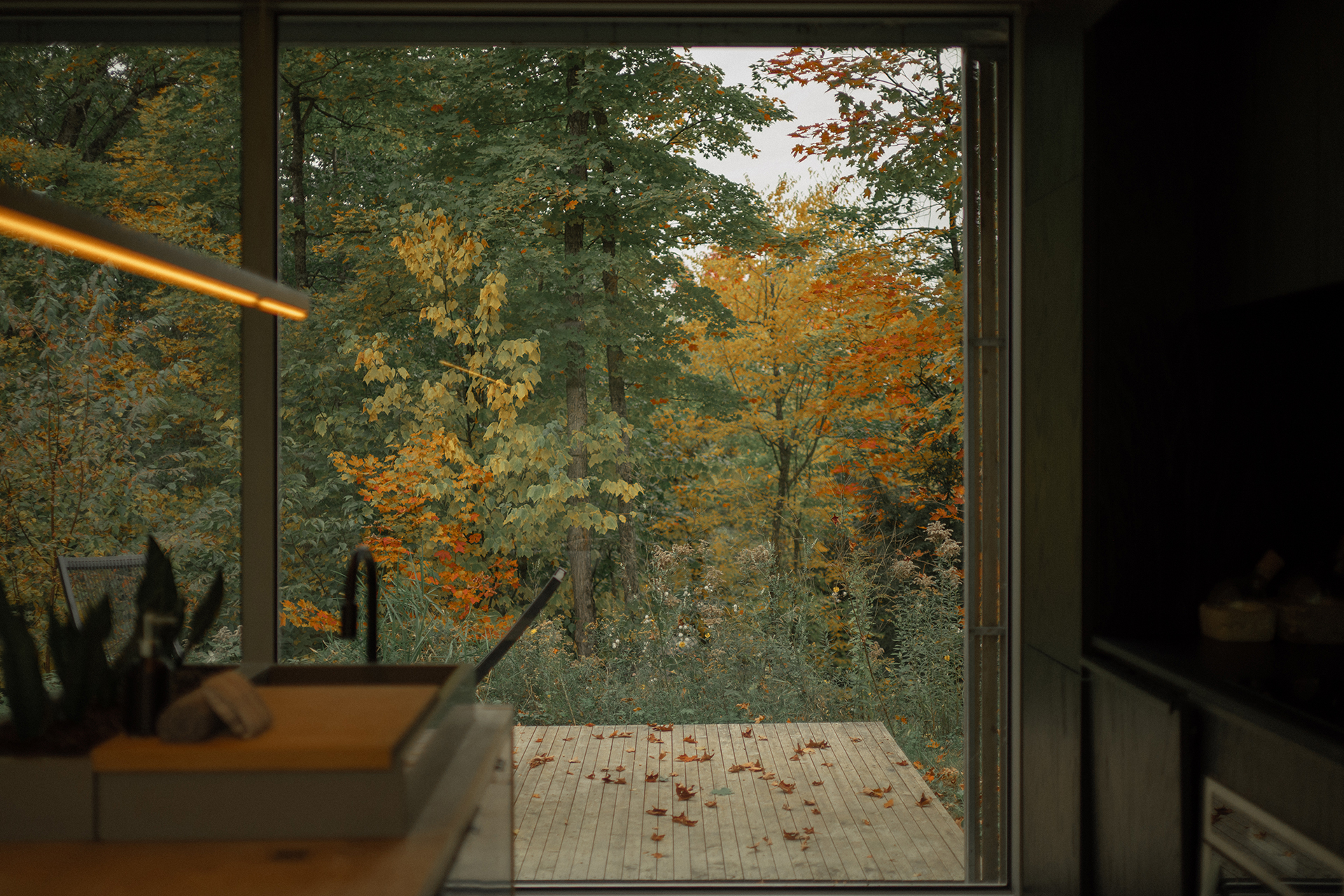 hinterhouse_cabin_quebec-canada_interior-kitchen-detail.jpg