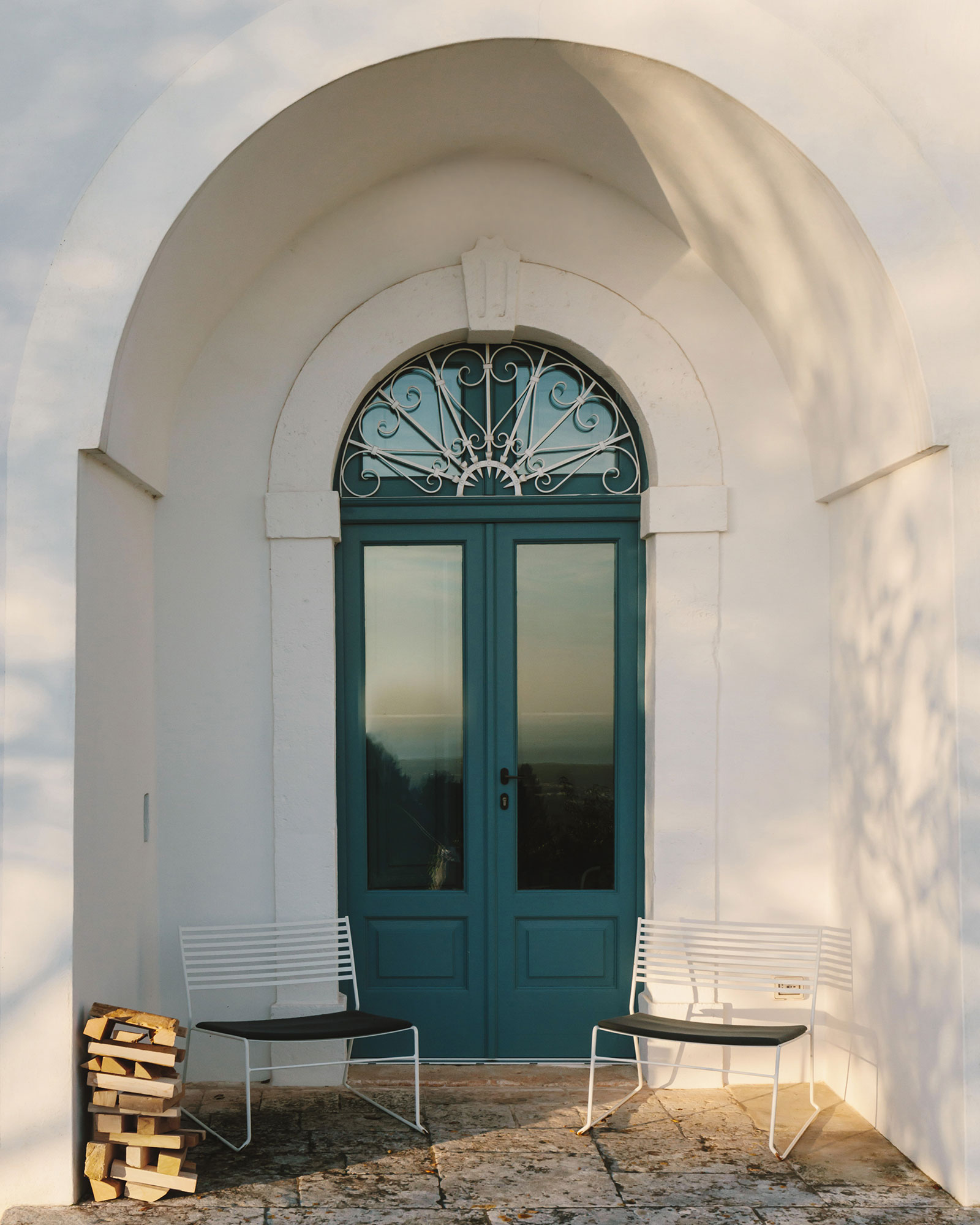 fasano-trullo_trullo_puglia-italy_exterior-door-entrance.jpg