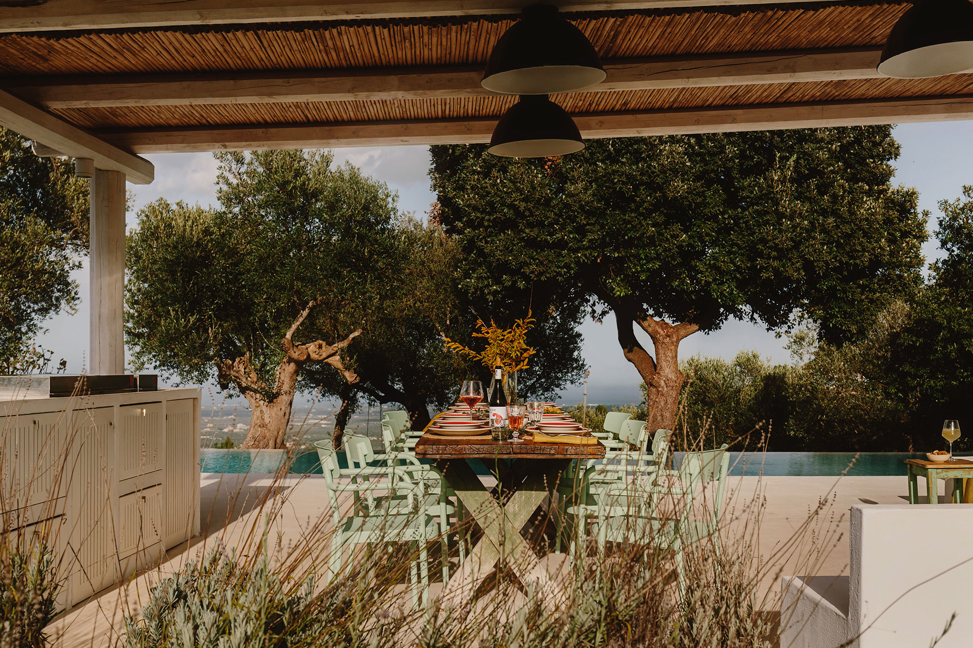 fasano-trullo_trullo_puglia-italy_exterior-table.jpg