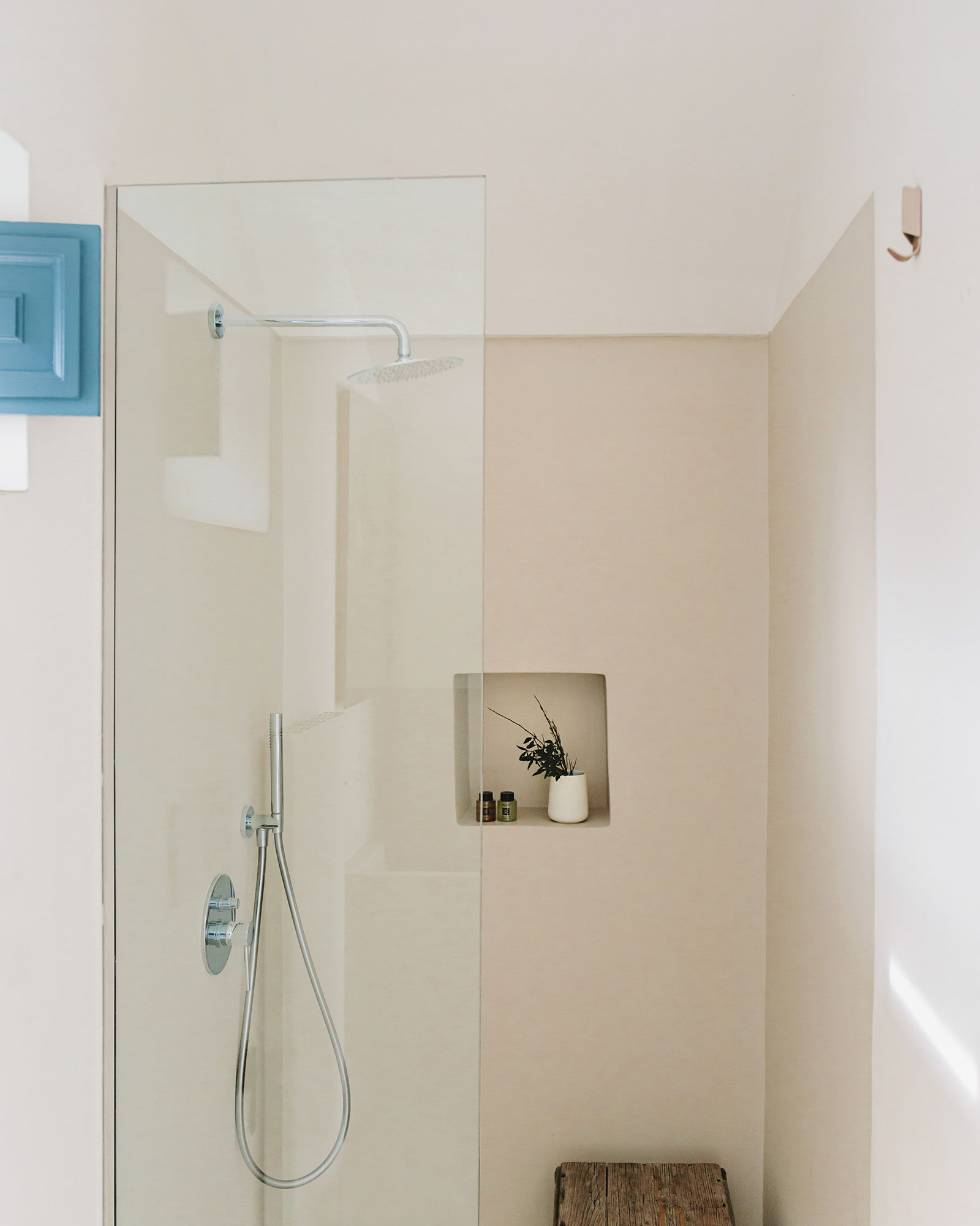fasano-trullo_trullo_puglia-italy_interior-bathroom.jpg