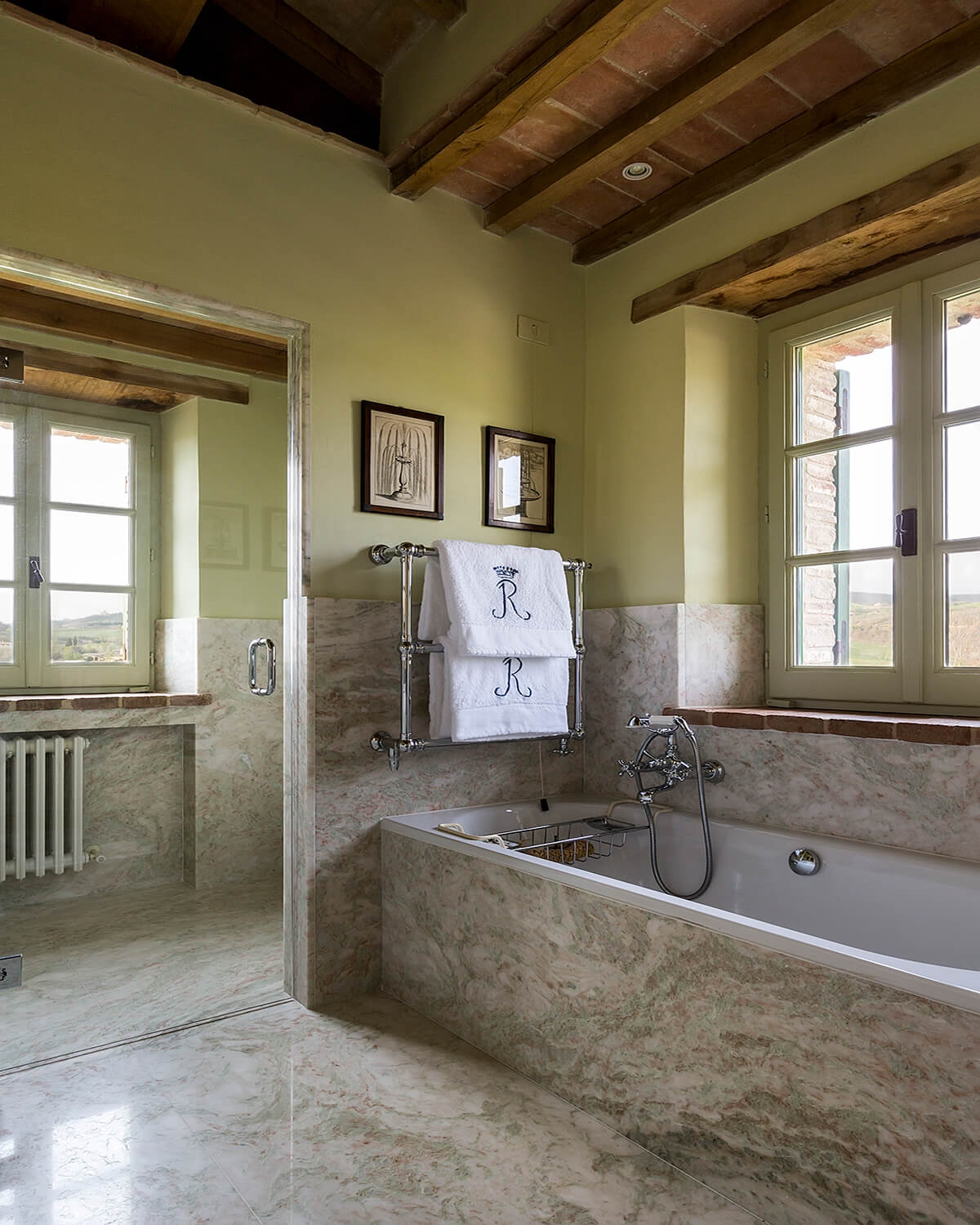 56db4792f816a639e28d4810d13622a0128befc9.jpg