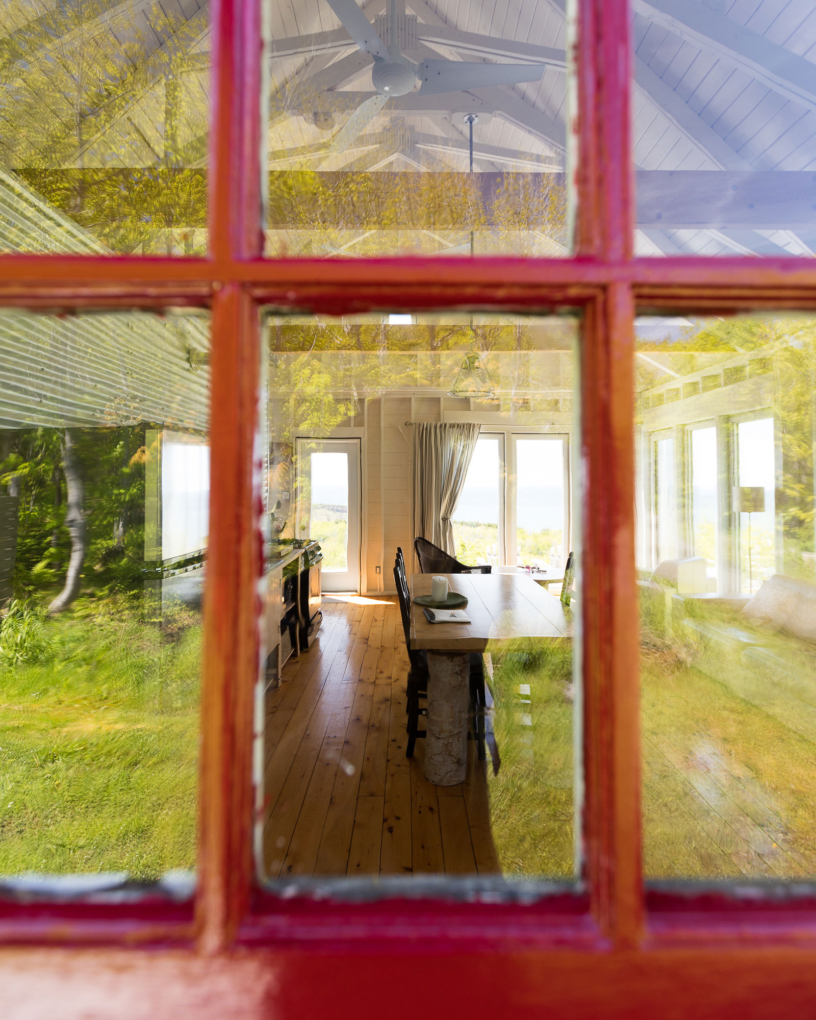 capecottage-cottage_nova-scotia-canada_interior-window.jpg